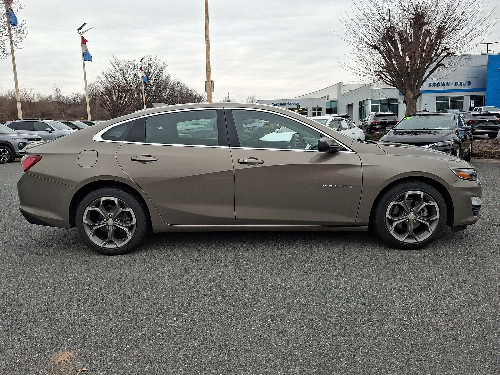 2020 Chevrolet Malibu FWD LT - Stone Gray Metallic - GCG exterior view 11