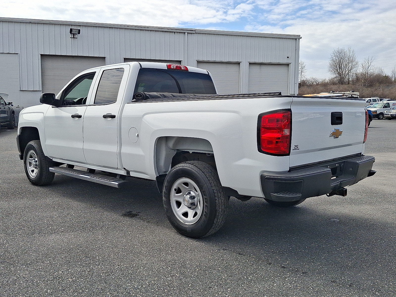 2019 Chevrolet Silverado 1500 LD WT - Summit White - GAZ exterior view 4