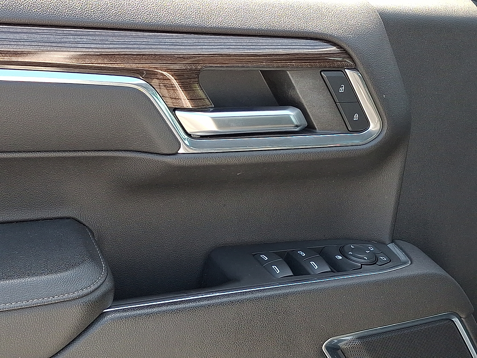 2023 Chevrolet Silverado 1500 4WD Crew Cab Short Bed RST - Summit White - GAZ exterior view 15