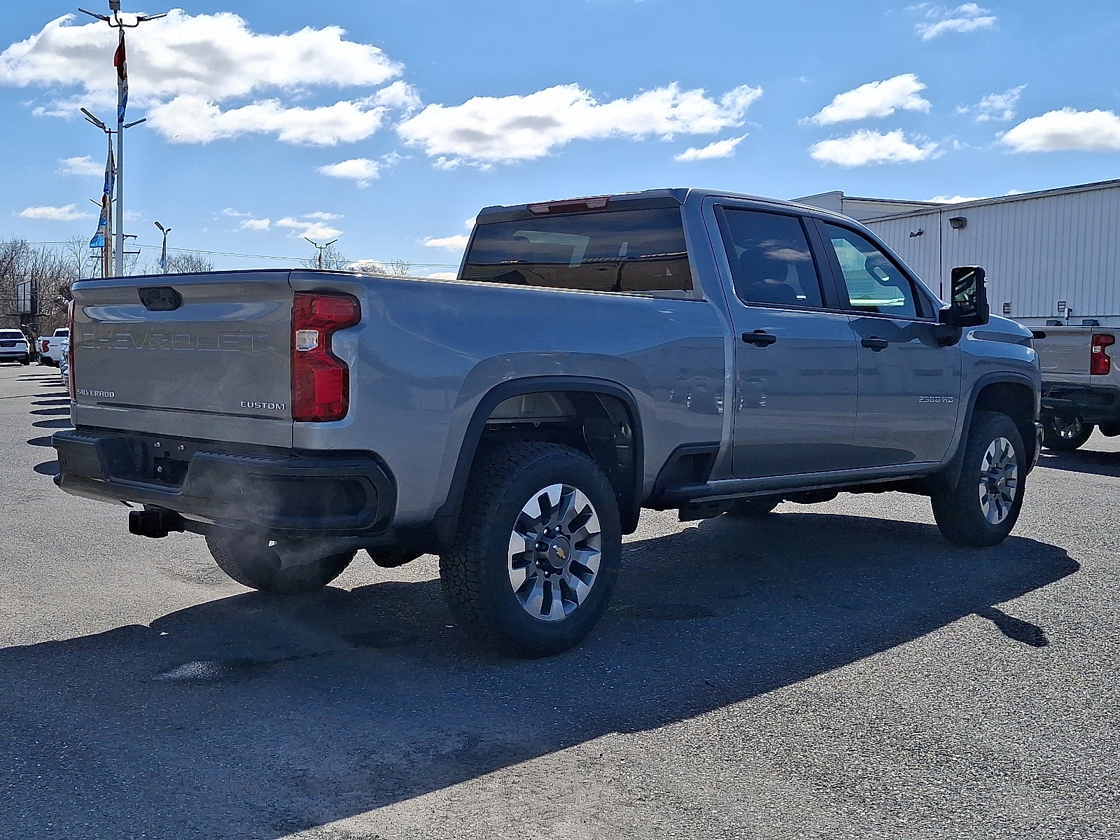 2026 Chevrolet Silverado 2500HD Crew Cab, Standard Bed, WT, 4WD - Sterling Gray Metallic - GXD exterior view 3