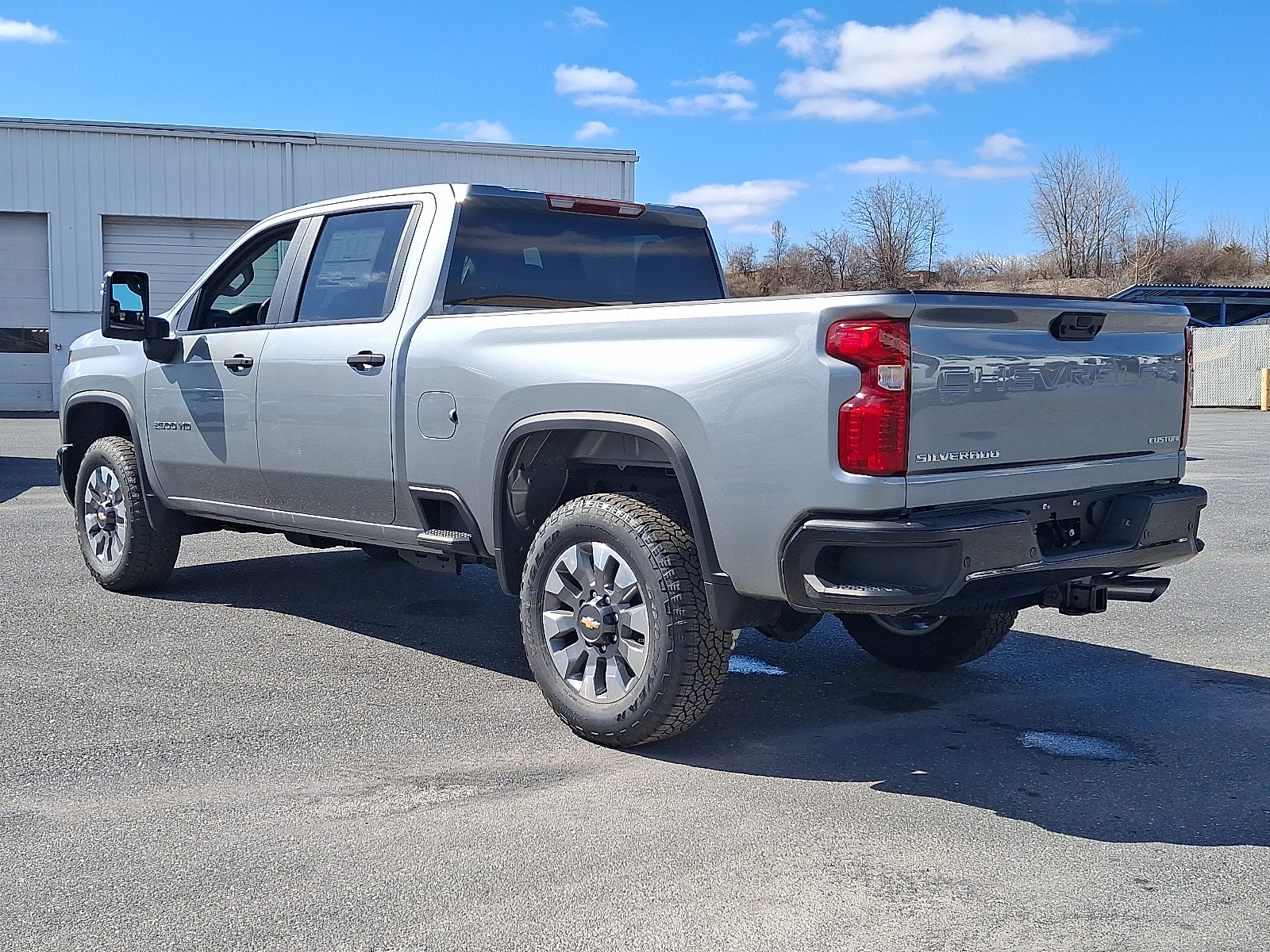 2026 Chevrolet Silverado 2500HD Crew Cab, Standard Bed, WT, 4WD - Sterling Gray Metallic - GXD exterior view 4