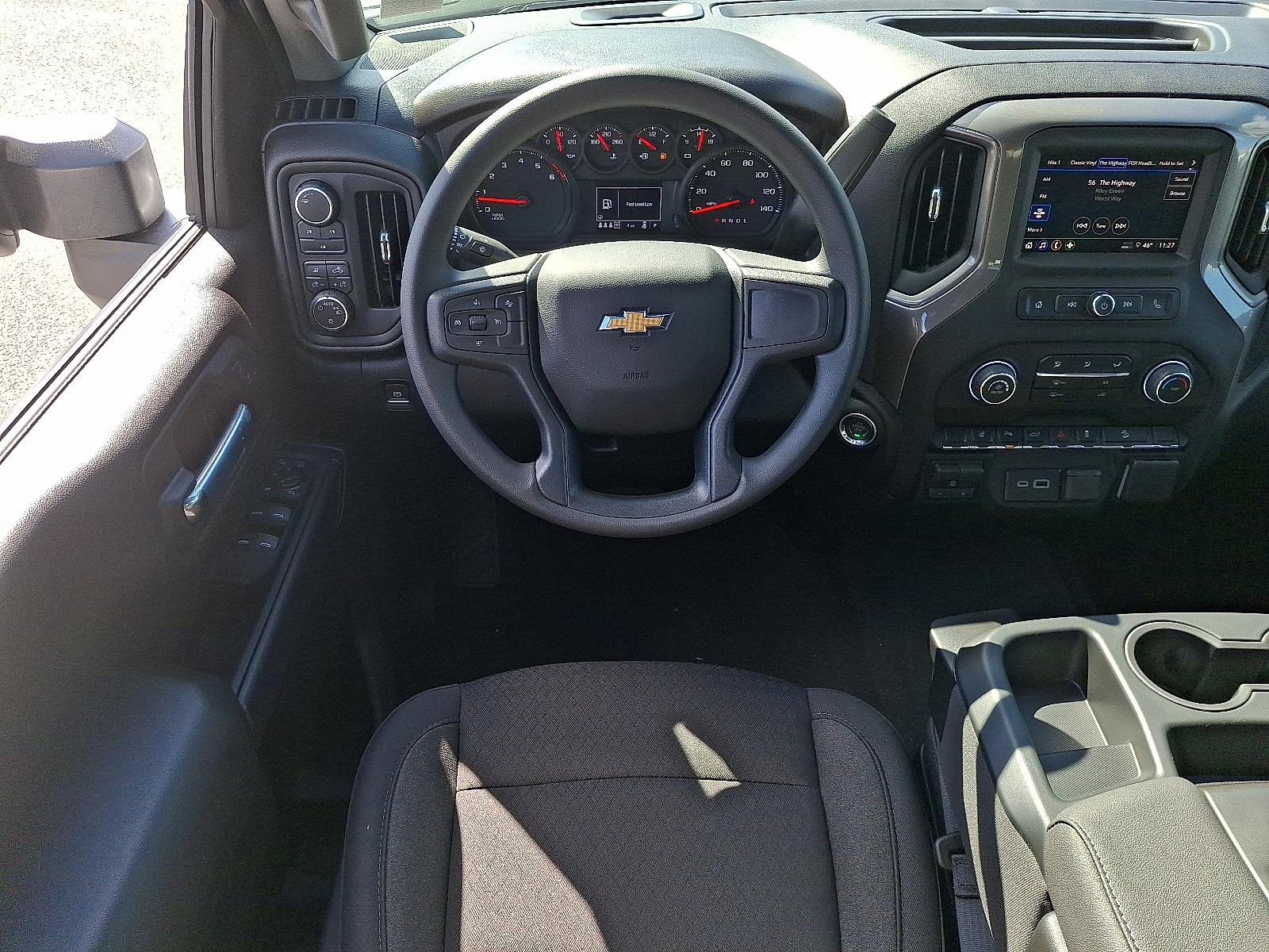 2026 Chevrolet Silverado 2500HD Crew Cab, Standard Bed, WT, 4WD - Sterling Gray Metallic - GXD exterior view 7