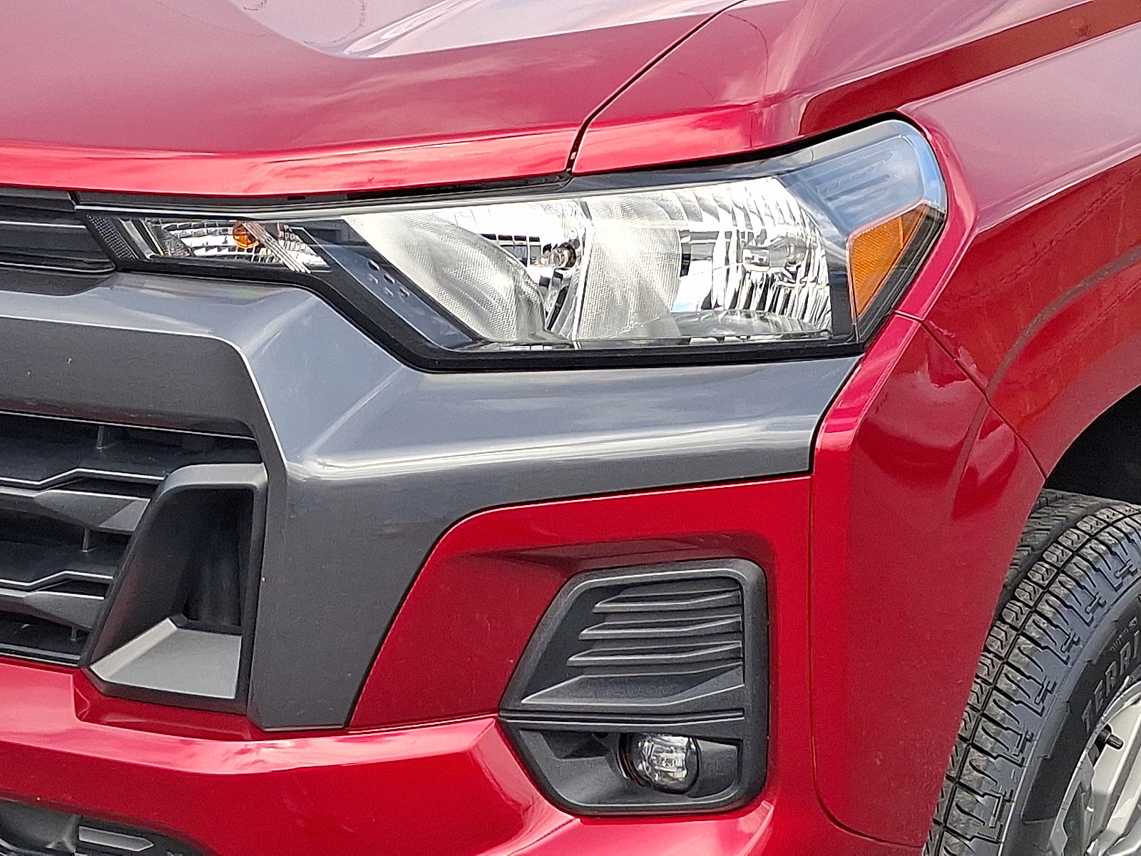 2024 Chevrolet Colorado 4WD LT - Radiant Red Tintcoat - GNT exterior view 11