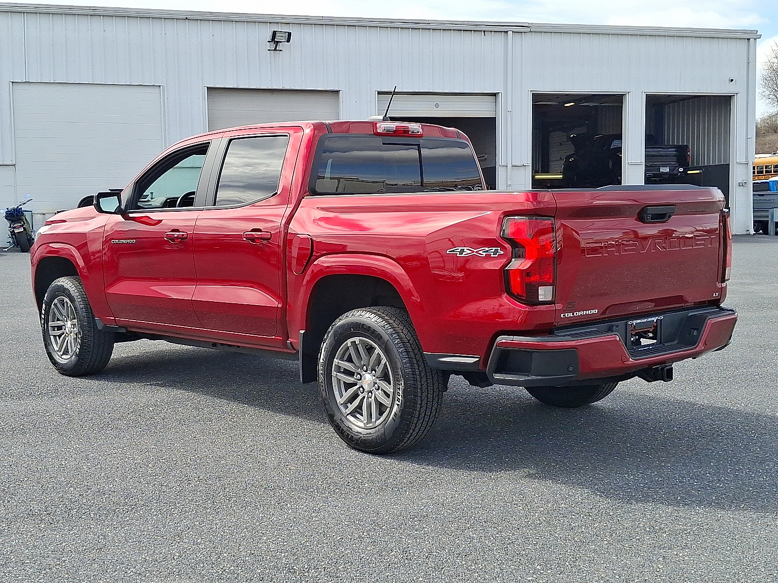 2024 Chevrolet Colorado 4WD LT - Radiant Red Tintcoat - GNT exterior view 6