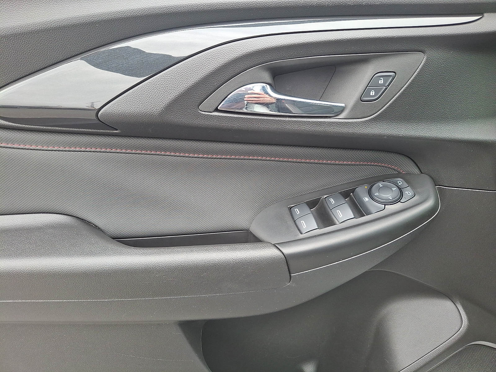 2023 Chevrolet Trailblazer AWD RS - Summit White - GAZ exterior view 16