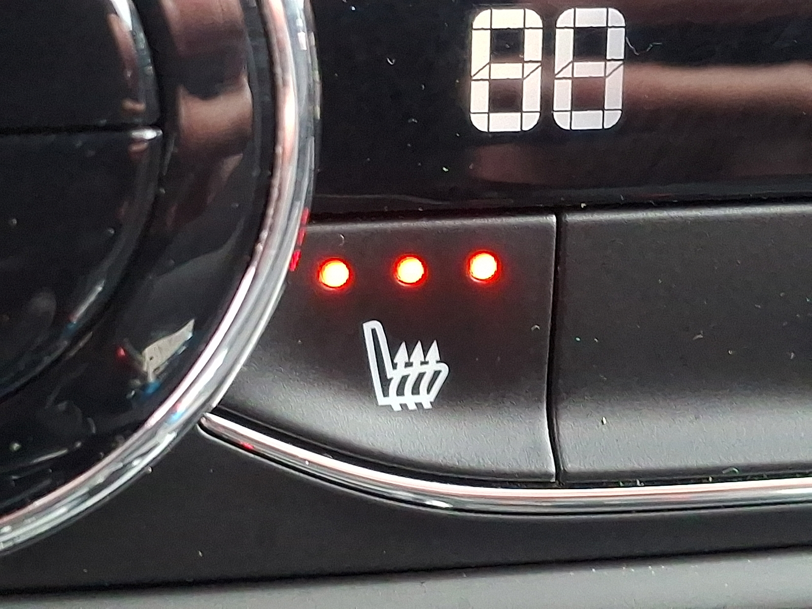 2023 Chevrolet Trailblazer AWD RS - Summit White - GAZ exterior view 3