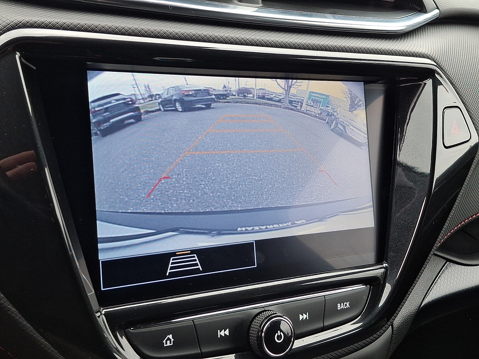 2023 Chevrolet Trailblazer AWD RS - Summit White - GAZ exterior view 2