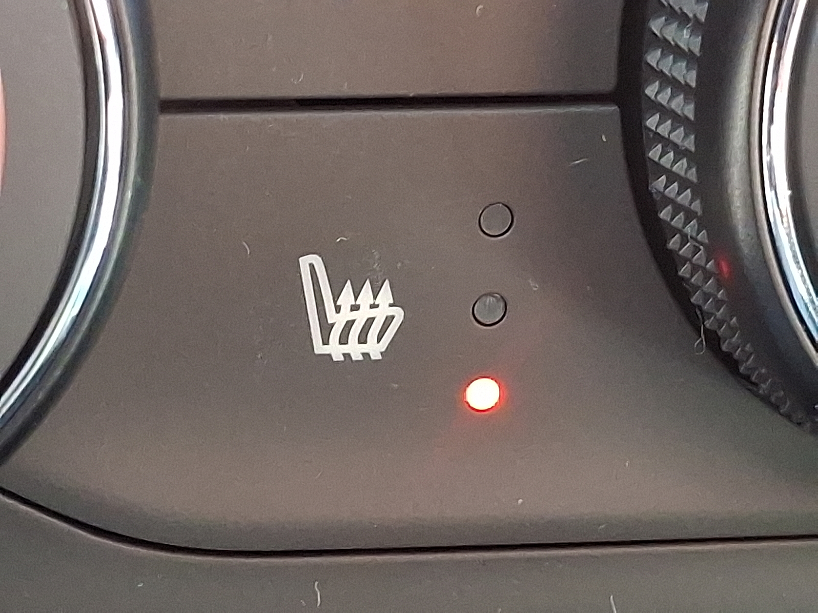 2026 Chevrolet Trax FWD 1RS - White Sands - G42 exterior view 3