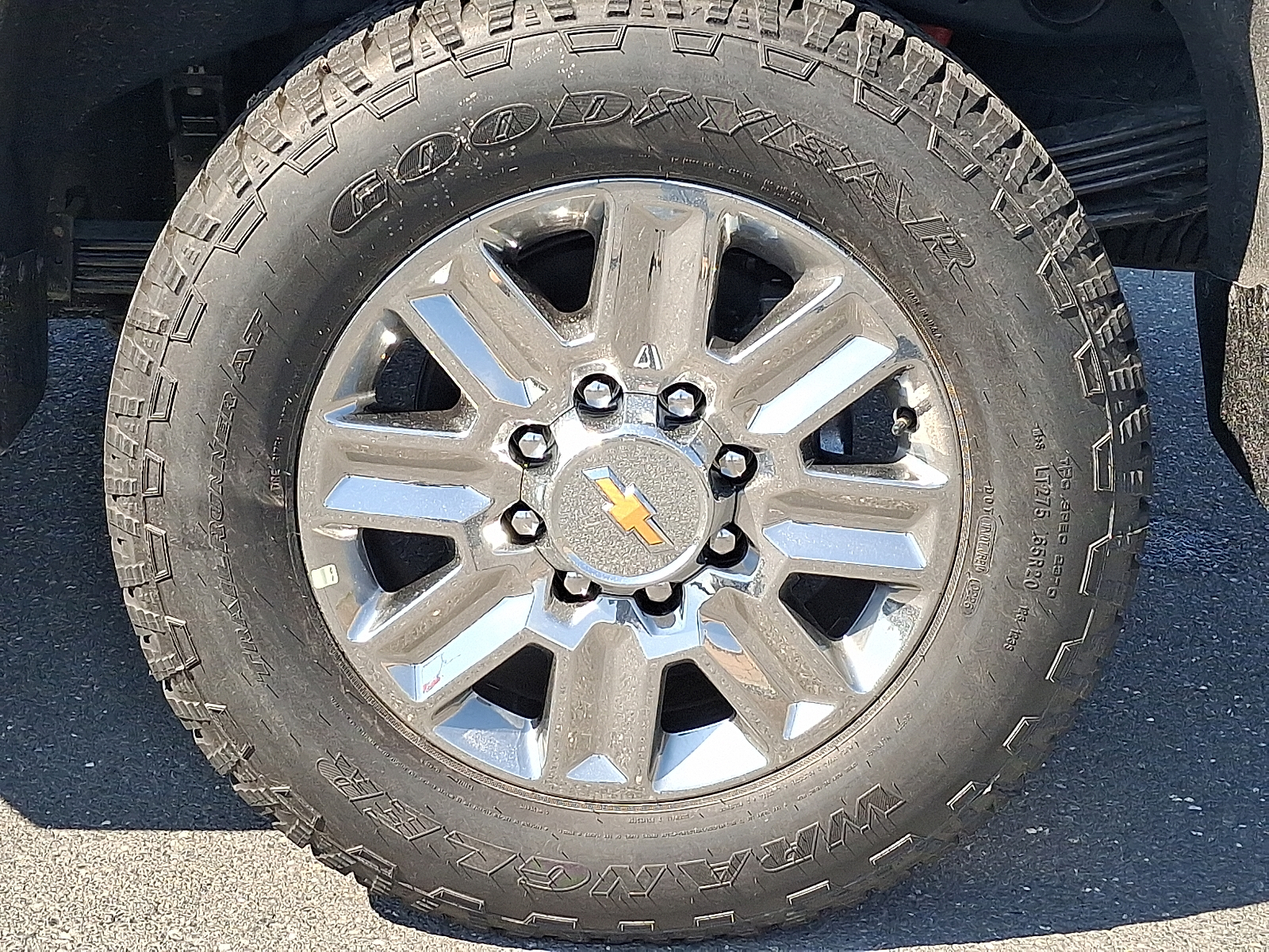 2026 Chevrolet Silverado 2500HD Crew Cab, Standard Bed, High Country, 4WD - Black - GBA exterior view 9