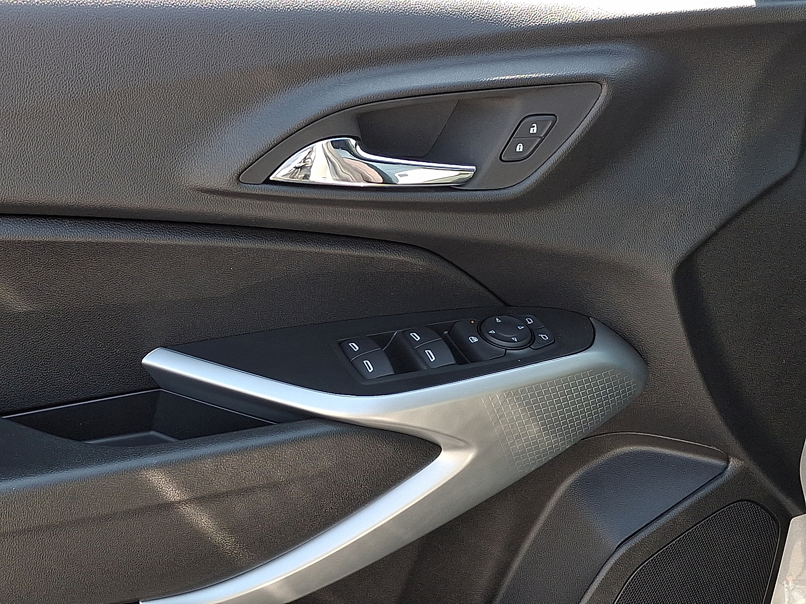 2026 Chevrolet Trax FWD LS - Sterling Gray Metallic - GZB exterior view 10