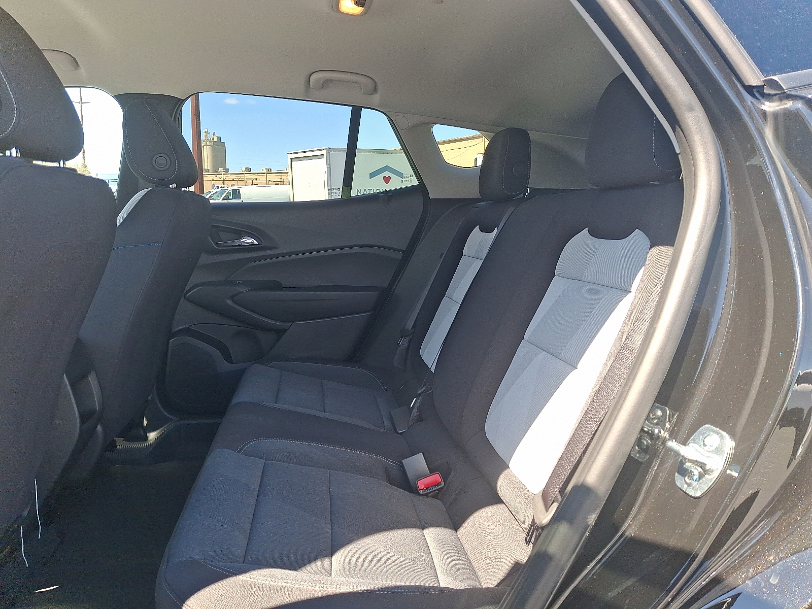 2026 Chevrolet Trax FWD LS - Mosaic Black Metallic - GB0 exterior view 8