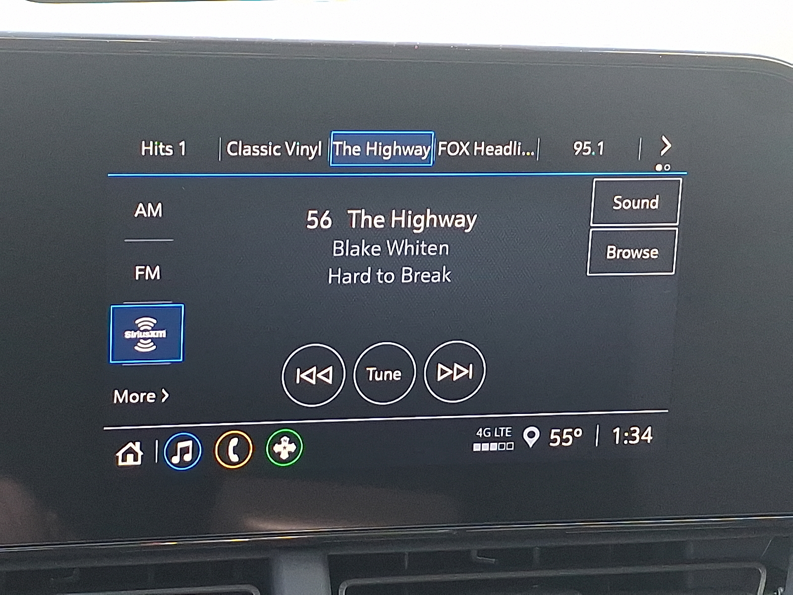 2026 Chevrolet Trax FWD LS - Mosaic Black Metallic - GB0 exterior view 15