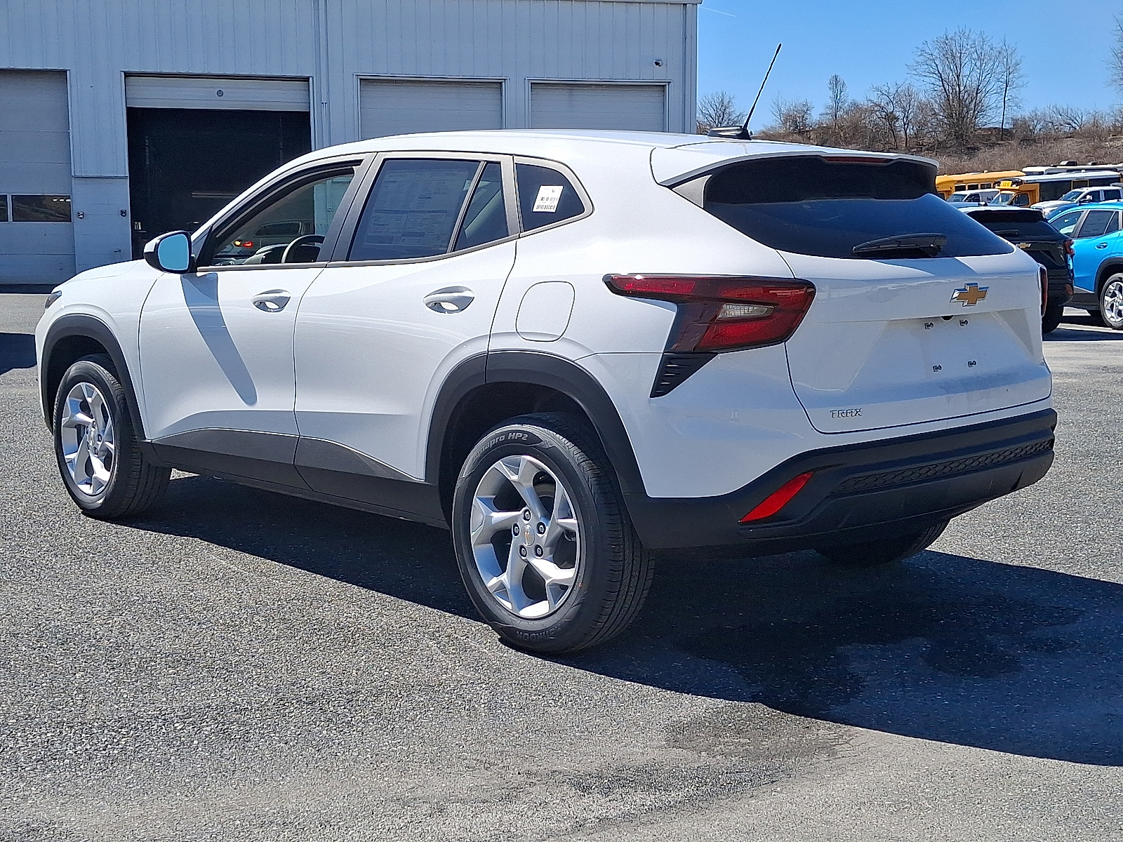 2026 Chevrolet Trax FWD LS - Summit White - GAZ exterior view 4