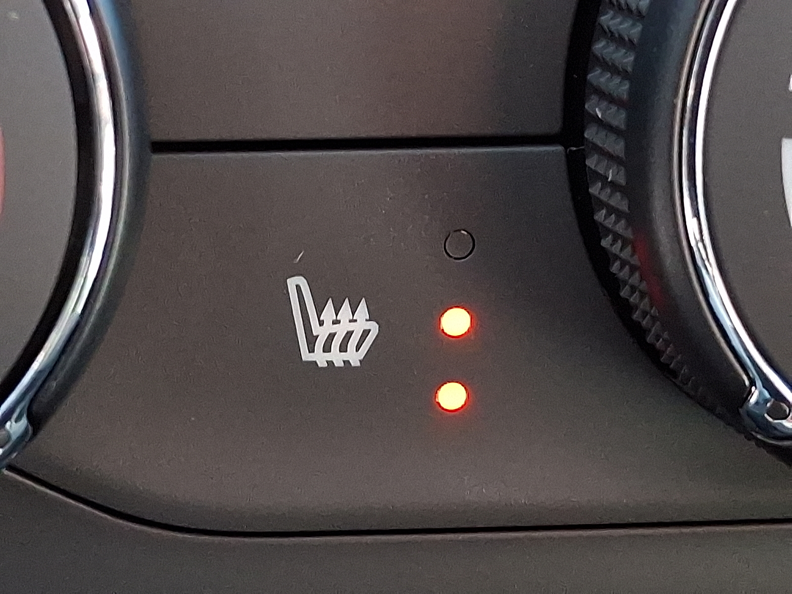 2026 Chevrolet Trax FWD LS - Summit White - GAZ exterior view 10