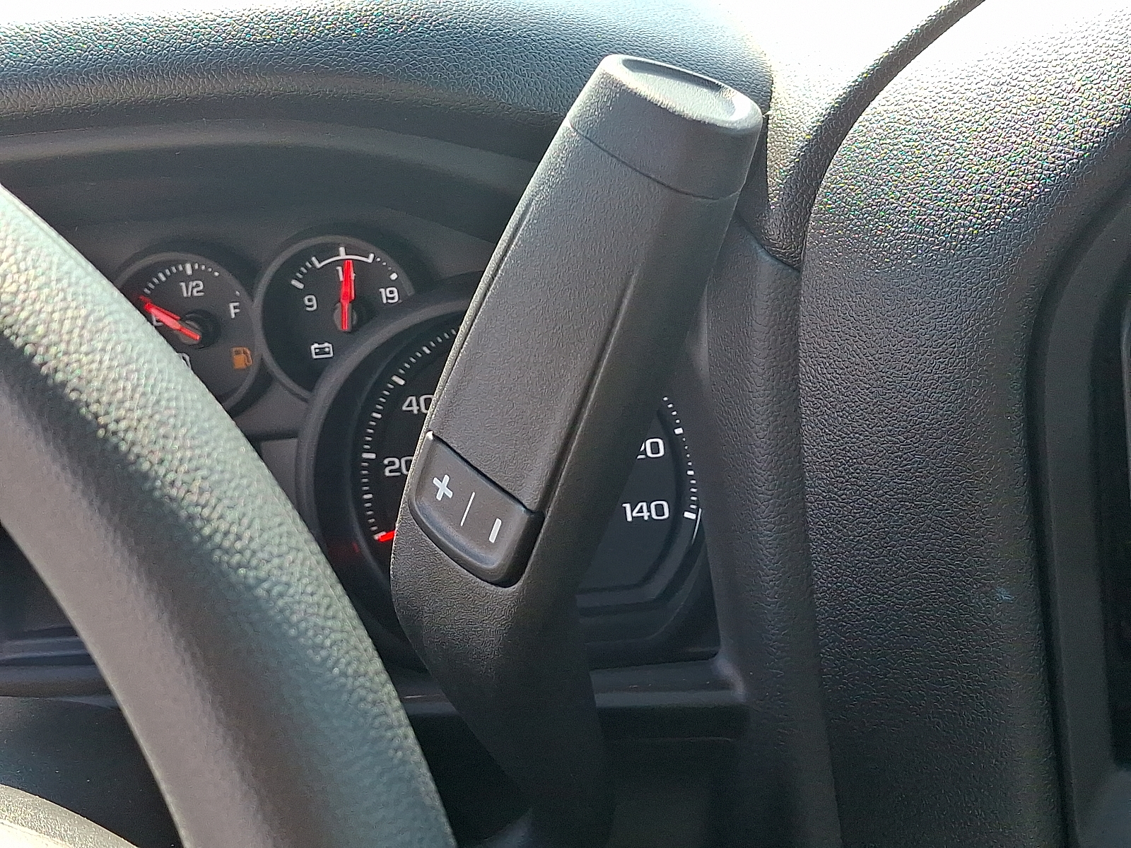 2026 Chevrolet Silverado 2500HD Crew Cab, Standard Bed, WT, 4WD - White Sands - G42 exterior view 11