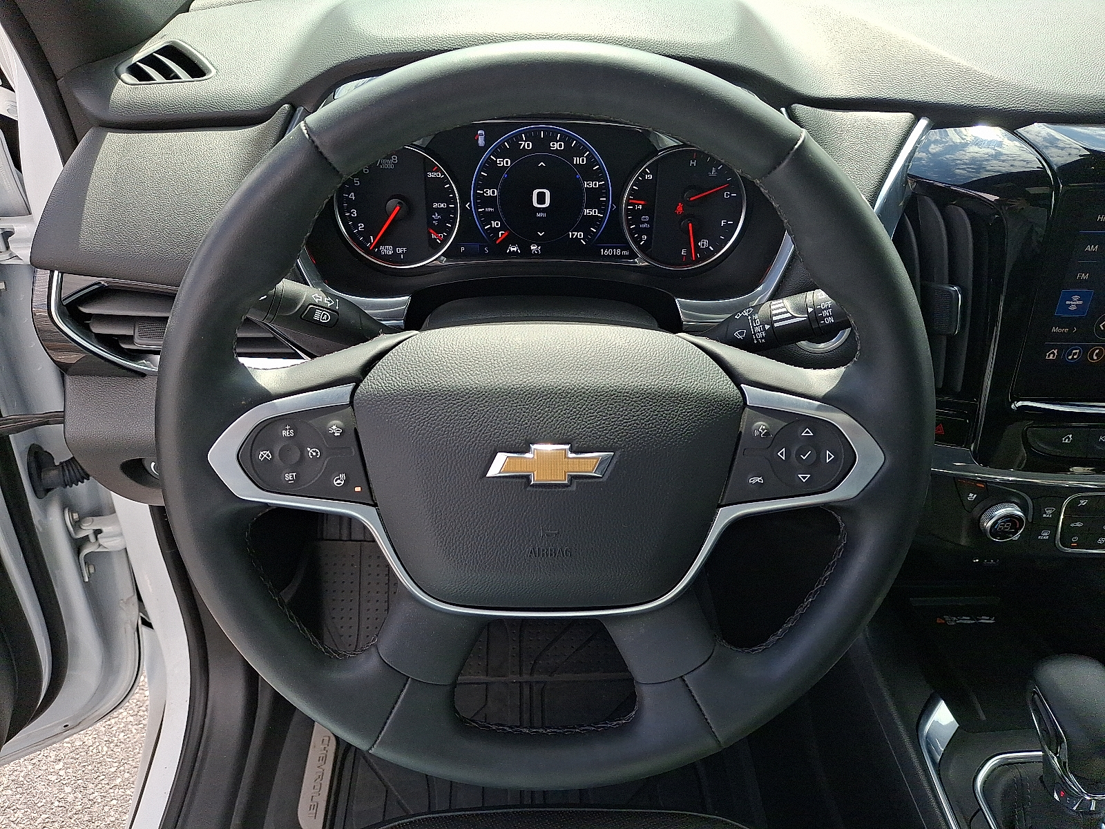 2023 Chevrolet Traverse AWD High Country - Summit White - GAZ exterior view 18