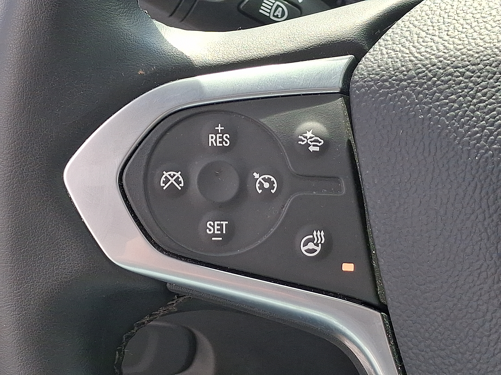 2023 Chevrolet Traverse AWD High Country - Summit White - GAZ exterior view 19