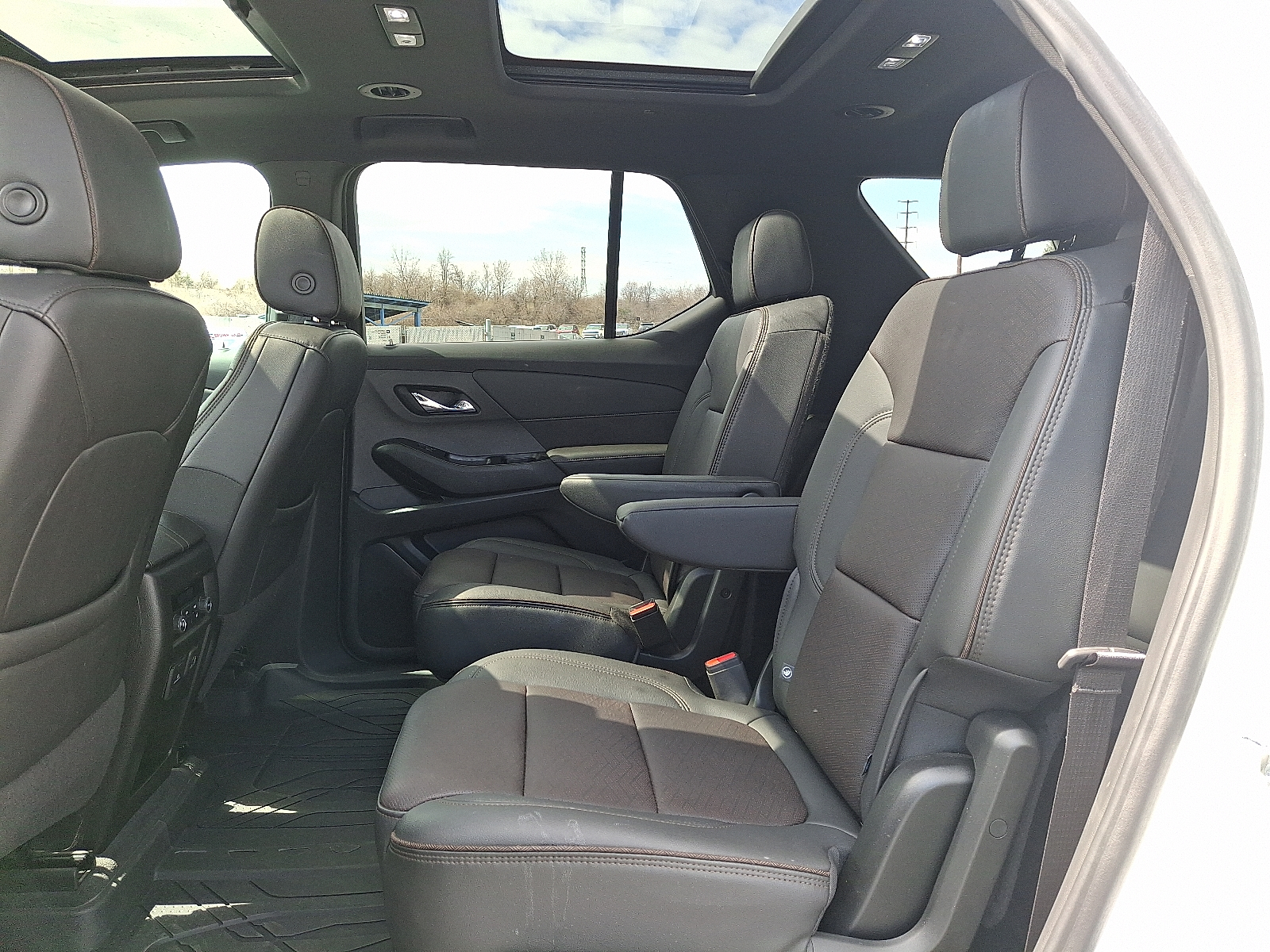 2023 Chevrolet Traverse AWD High Country - Summit White - GAZ exterior view 13