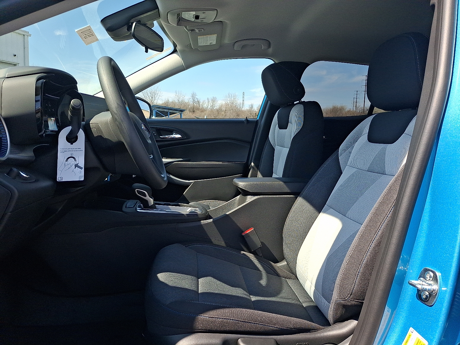 2026 Chevrolet Trax FWD LS - Marina Blue Metallic - GKN exterior view 11