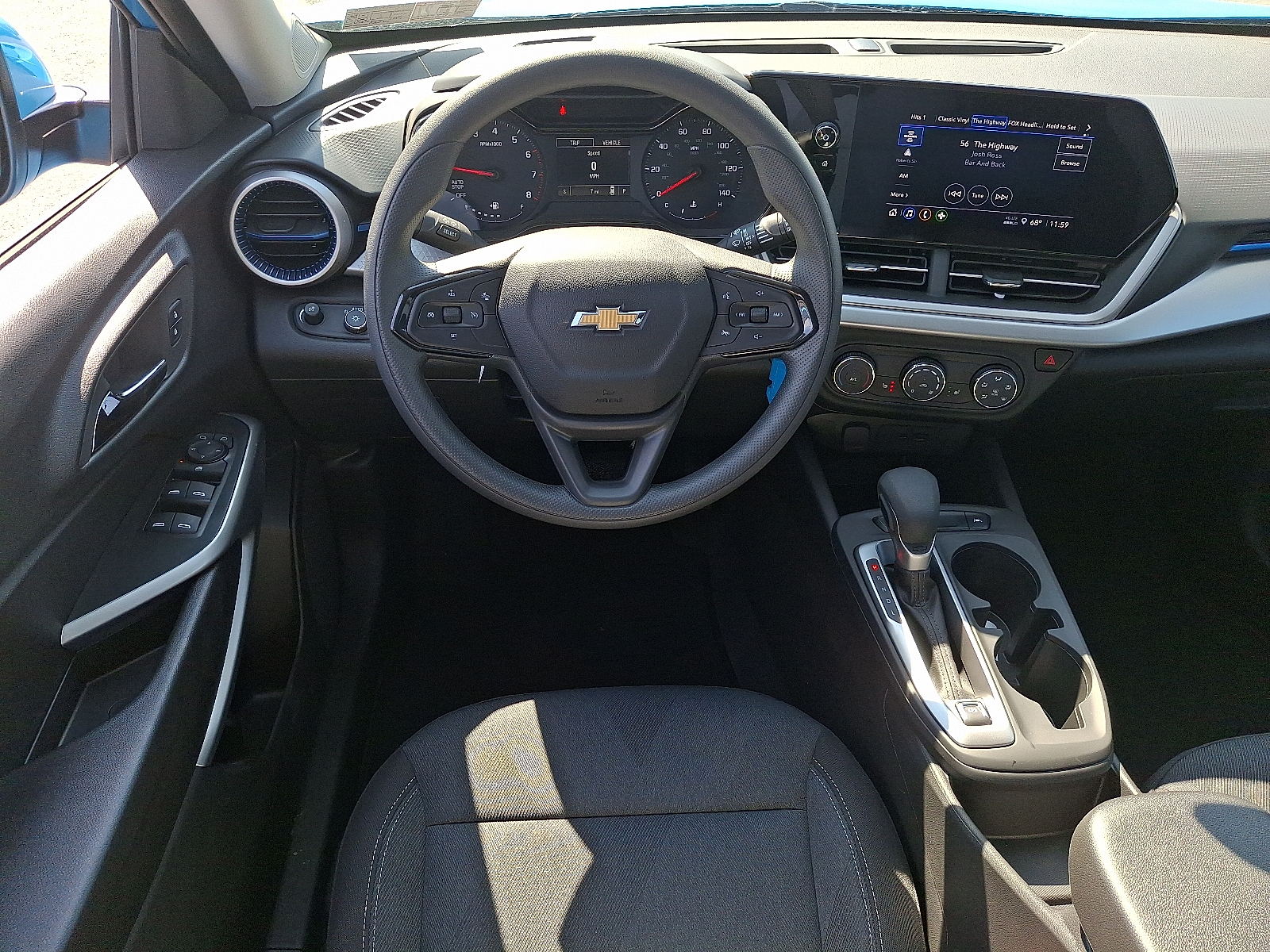 2026 Chevrolet Trax FWD LS - Marina Blue Metallic - GKN exterior view 9