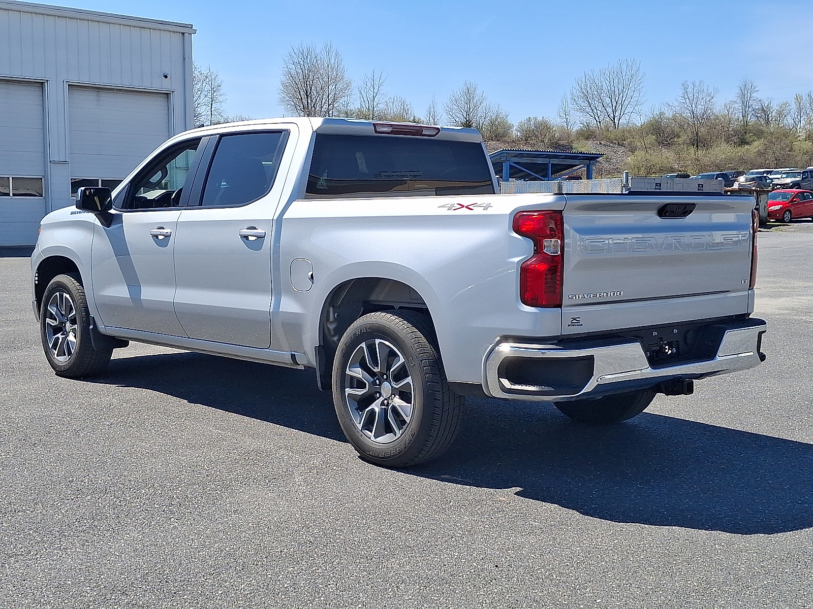 2022 Chevrolet Silverado 1500 4WD Crew Cab Short Bed LT with 2FL - Silver Ice Metallic - GAN exterior view 7