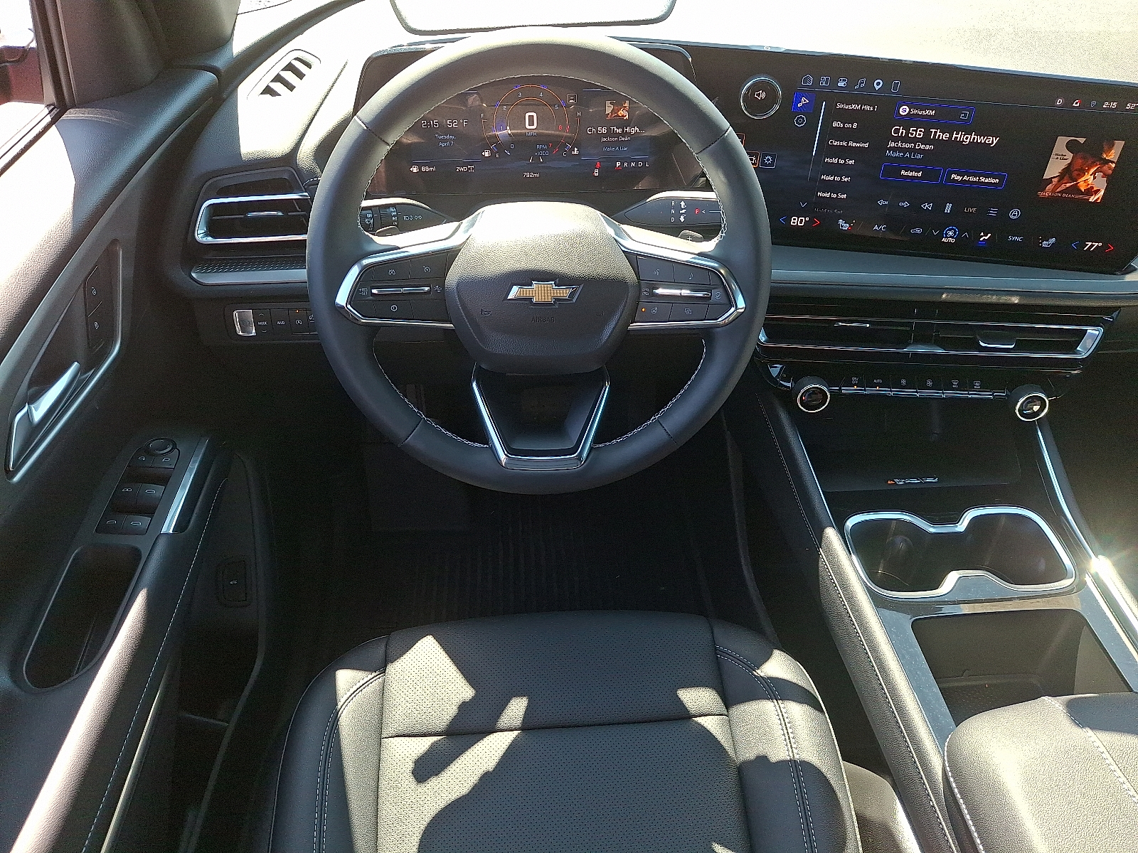 2026 Chevrolet Traverse AWD LT - Radiant Red Tintcoat - GNT exterior view 15