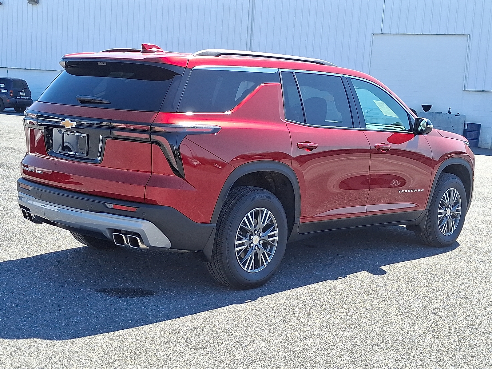 2026 Chevrolet Traverse AWD LT - Radiant Red Tintcoat - GNT exterior view 10