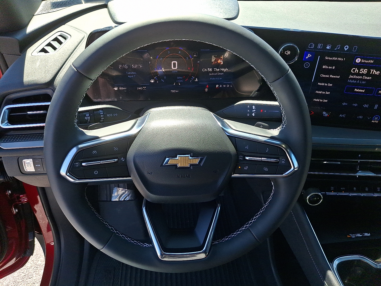 2026 Chevrolet Traverse AWD LT - Radiant Red Tintcoat - GNT exterior view 18