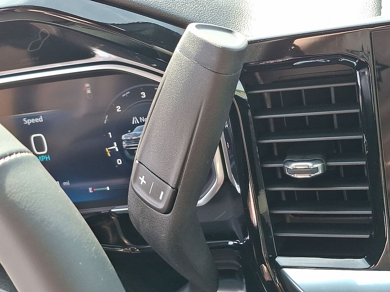 2026 Chevrolet Silverado 2500HD Crew Cab, Standard Bed, LT, 4WD - Sterling Gray Metallic - GXD exterior view 14