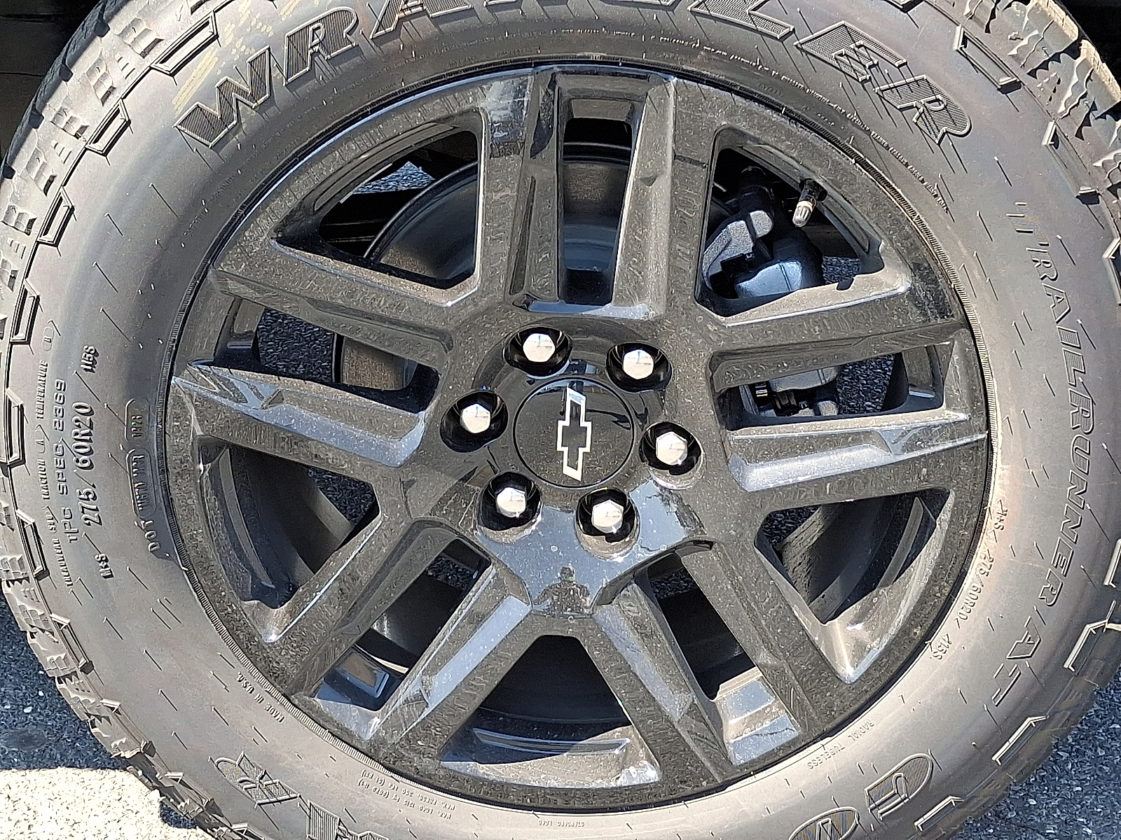 2026 Chevrolet Silverado 1500 4WD Crew Cab Short Bed High Country - Black - GBA exterior view 8