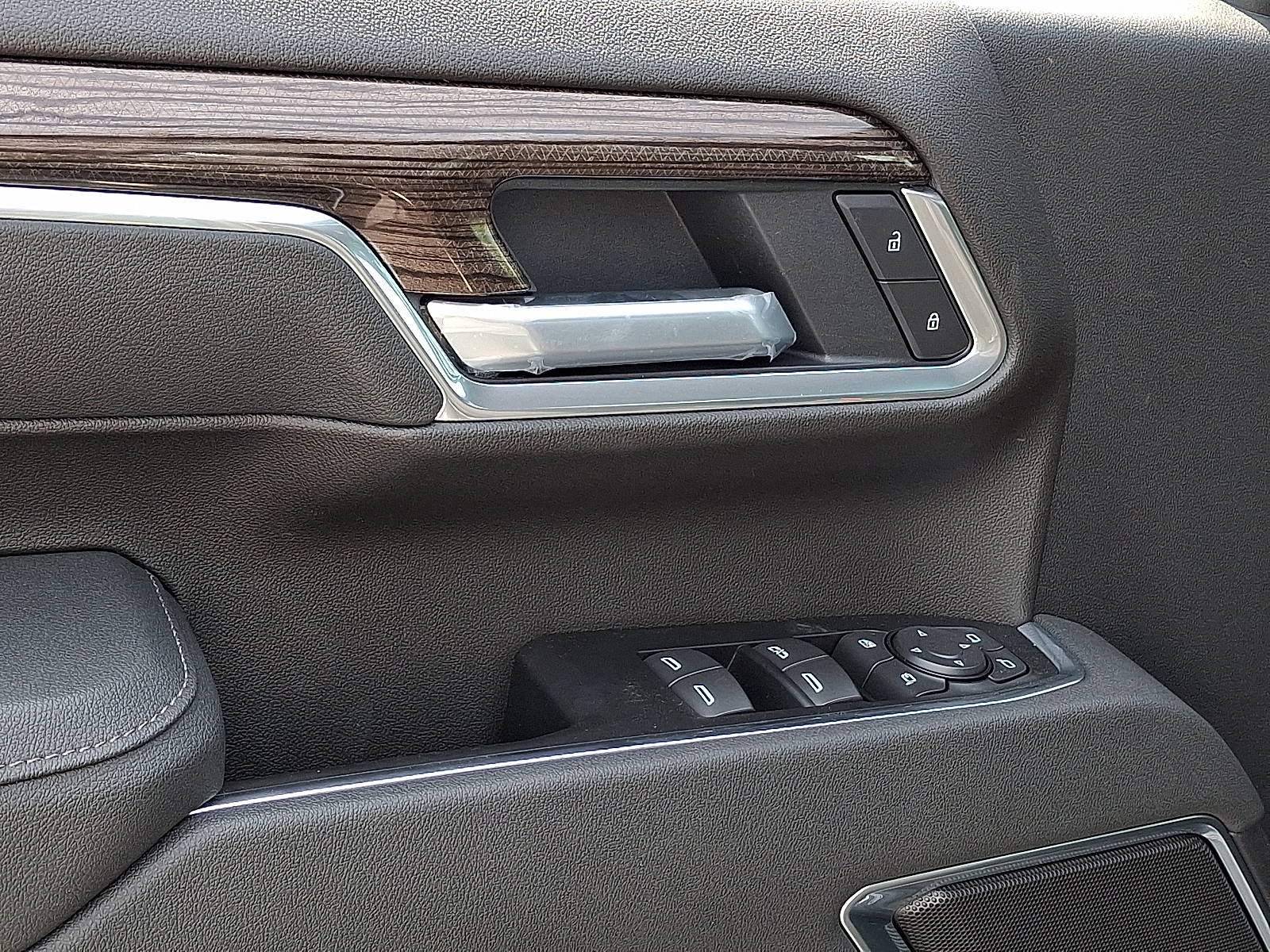 2026 Chevrolet Silverado 2500HD Crew Cab, Standard Bed, LT, 4WD - Cypress Gray - GBD exterior view 10