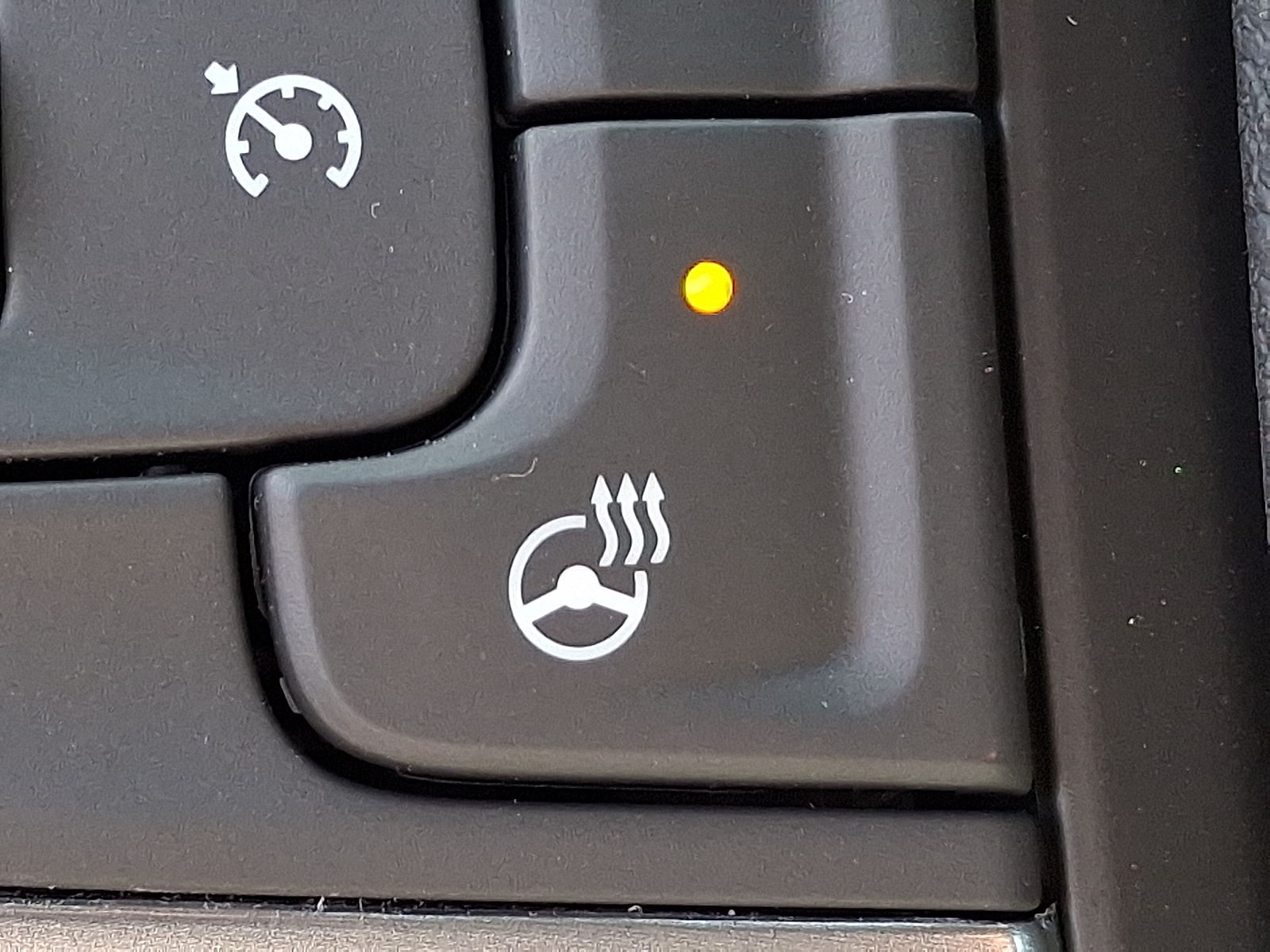 2026 Chevrolet Silverado 2500HD Crew Cab, Standard Bed, LT, 4WD - Cypress Gray - GBD exterior view 3