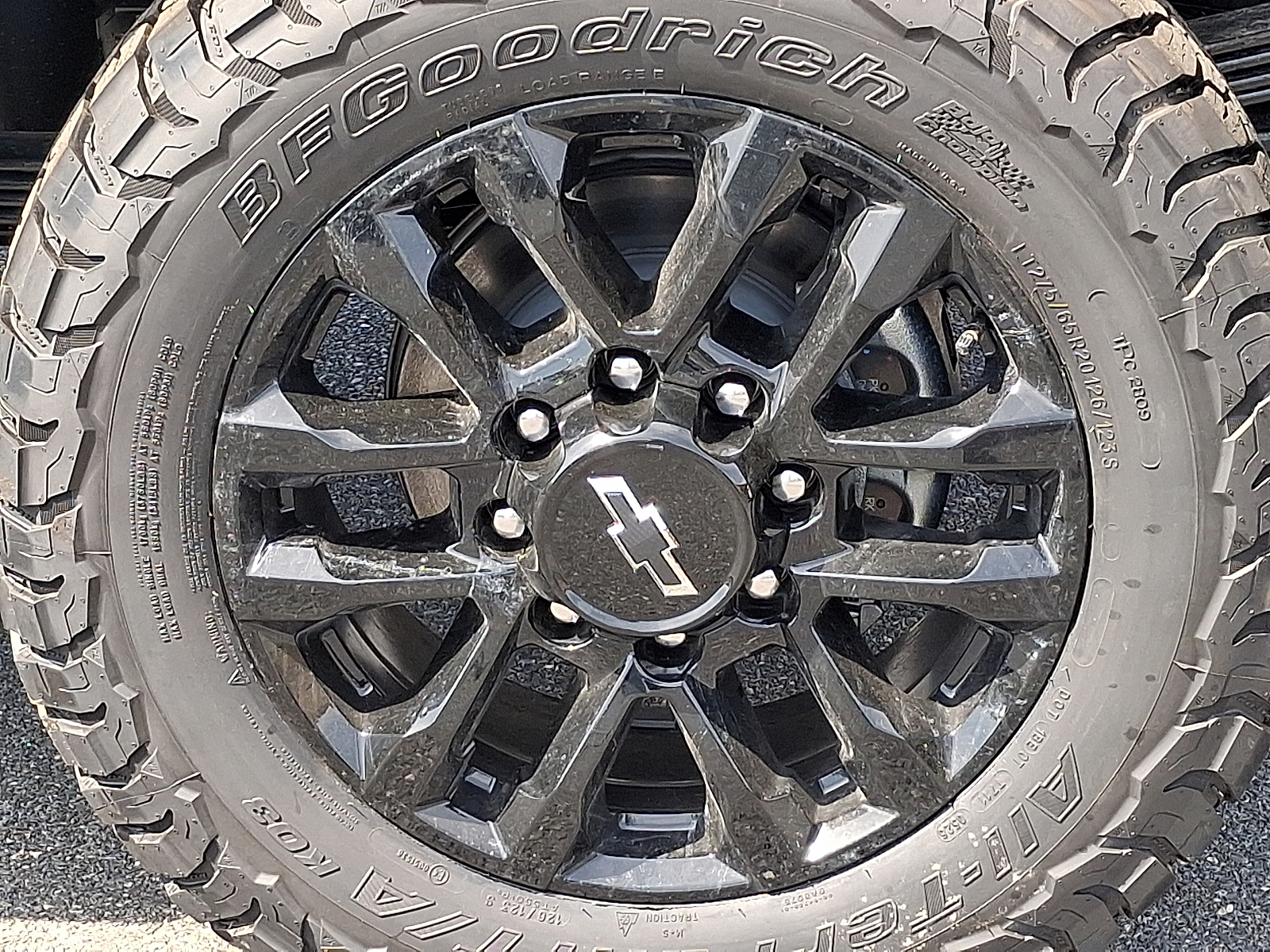 2026 Chevrolet Silverado 2500HD Crew Cab, Standard Bed, LT, 4WD - Cypress Gray - GBD exterior view 7