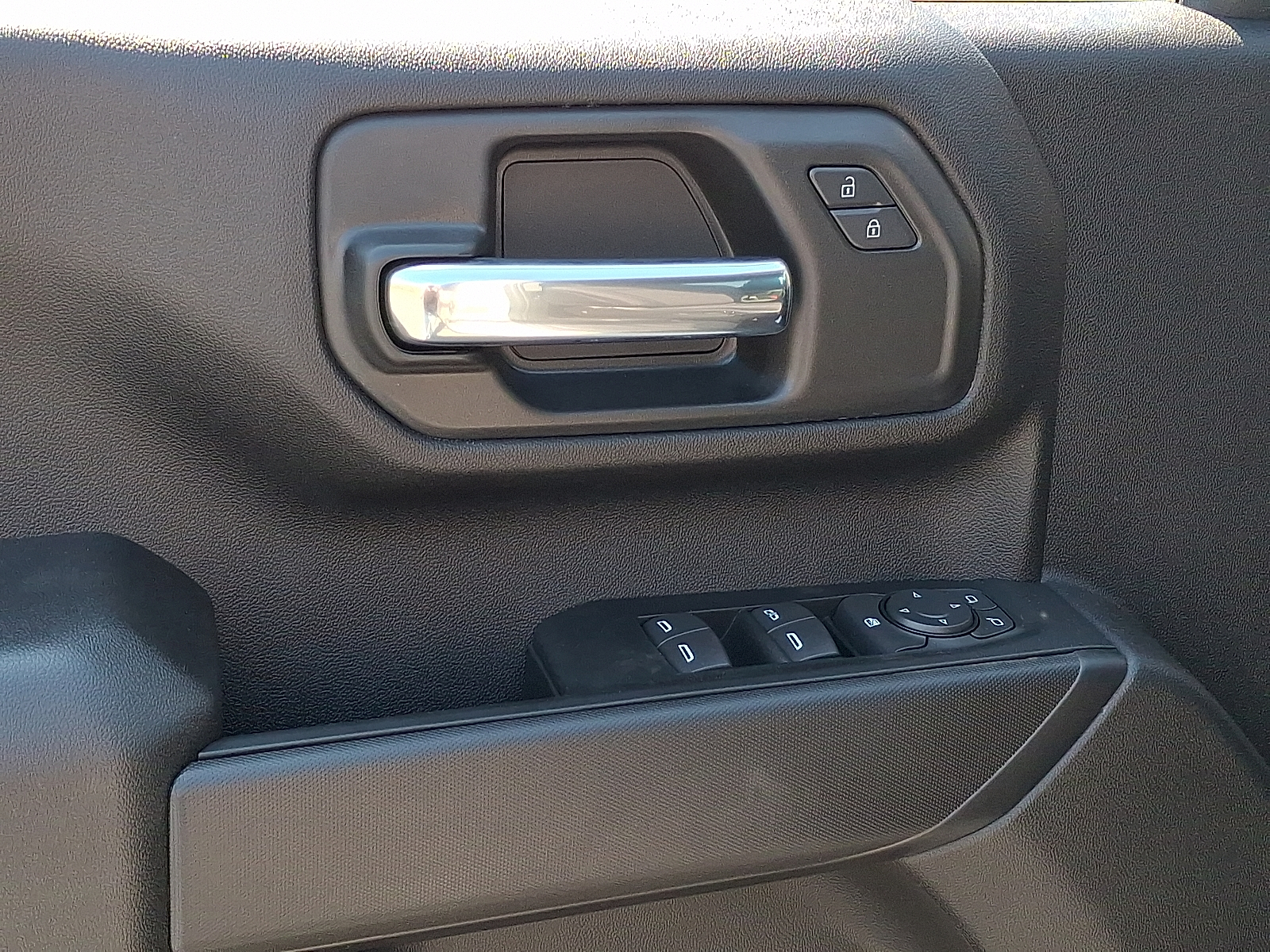 2026 Chevrolet Silverado 2500HD Crew Cab, Standard Bed, WT, 4WD - White Sands - G42 exterior view 8