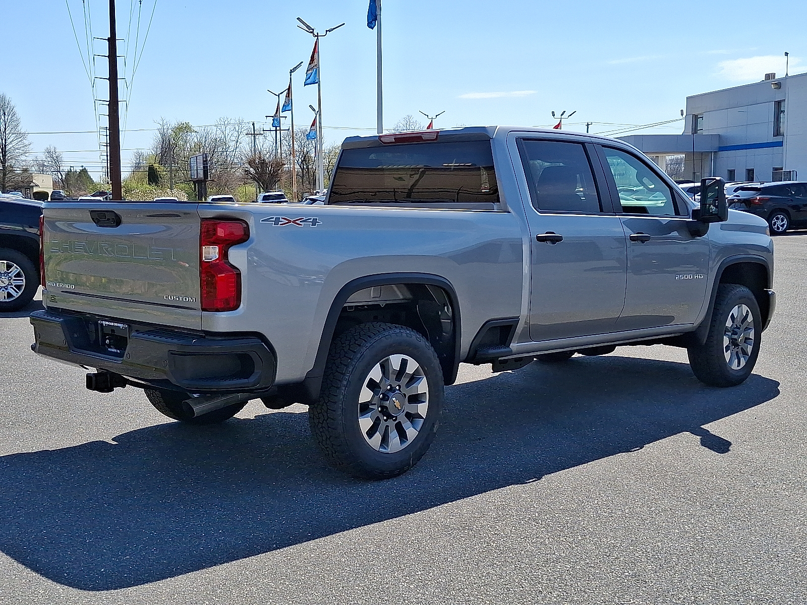 2026 Chevrolet Silverado 2500HD Crew Cab, Standard Bed, WT, 4WD - Sterling Gray Metallic - GXD exterior view 4