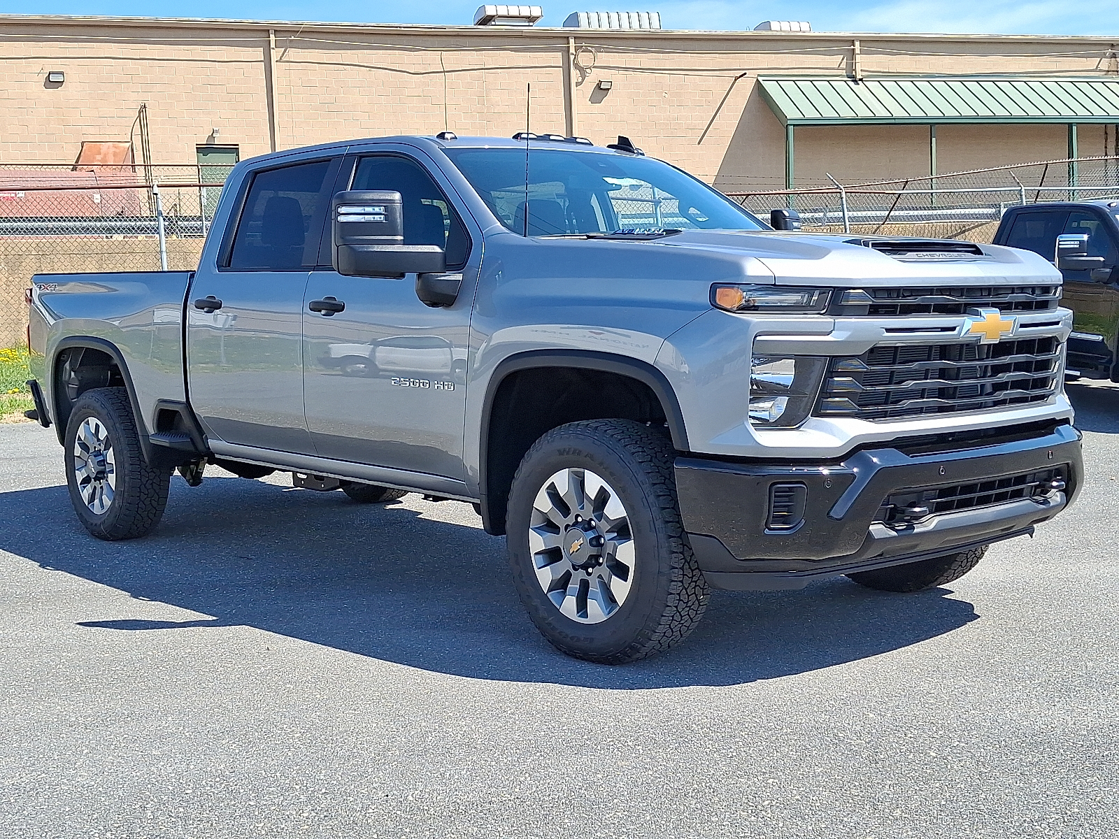 2026 Chevrolet Silverado 2500HD Crew Cab, Standard Bed, WT, 4WD - Sterling Gray Metallic - GXD exterior view 3