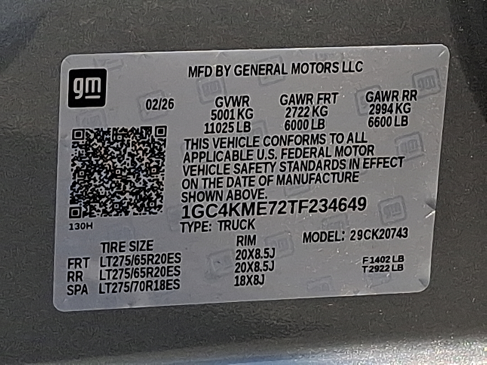 2026 Chevrolet Silverado 2500HD Crew Cab, Standard Bed, WT, 4WD - Sterling Gray Metallic - GXD exterior view 16