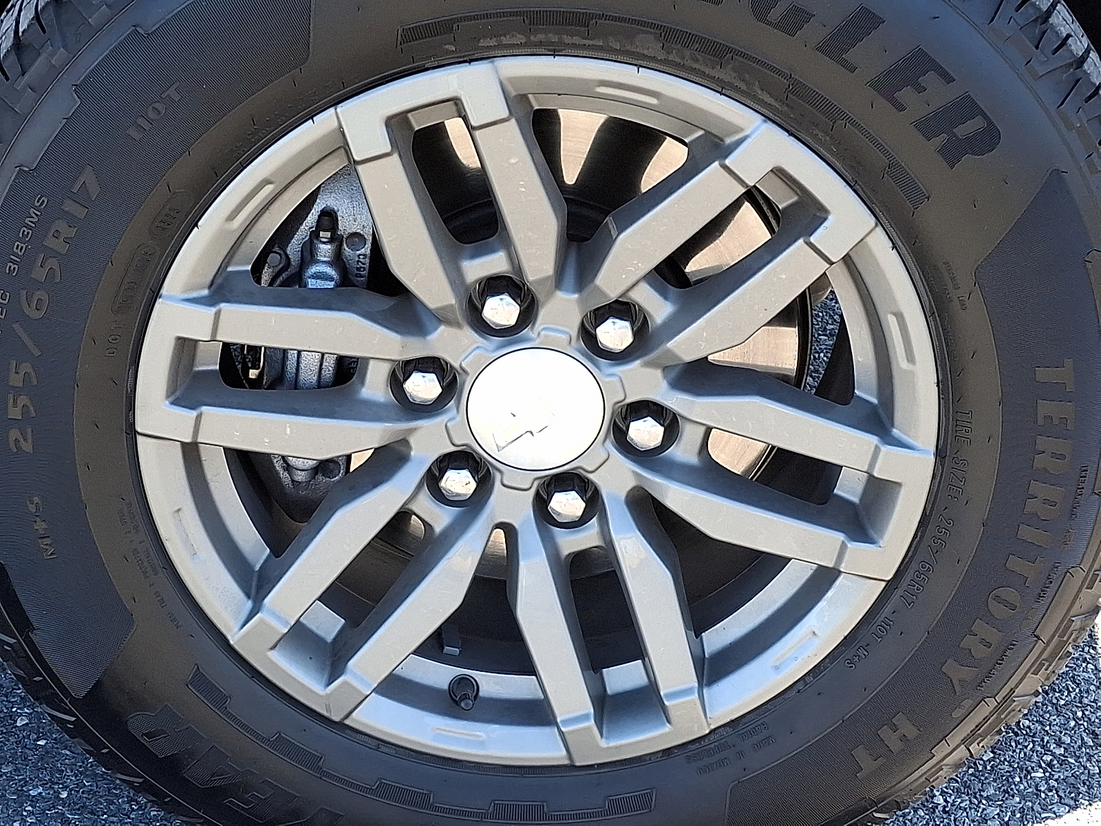 2024 Chevrolet Colorado 4WD LT - Radiant Red Tintcoat - GNT exterior view 8