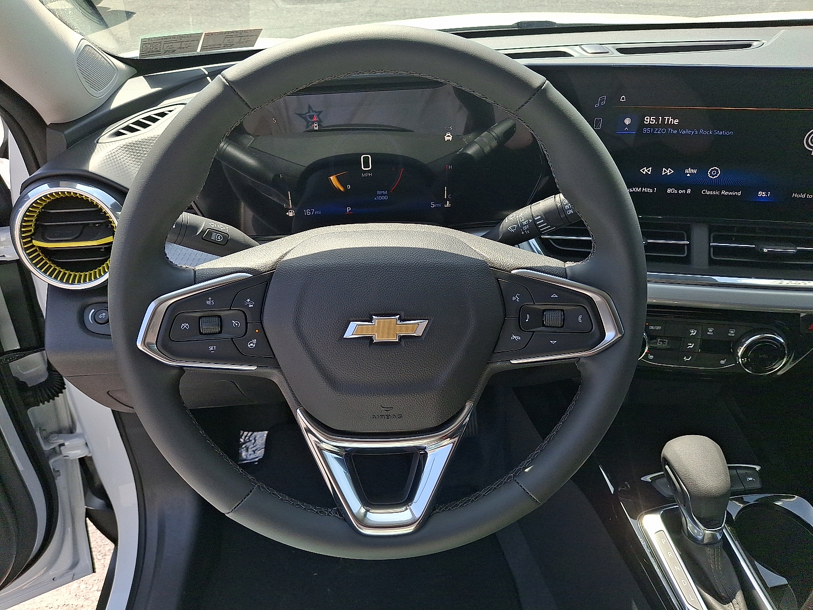 2026 Chevrolet Trax FWD LT - Summit White - GAZ exterior view 13