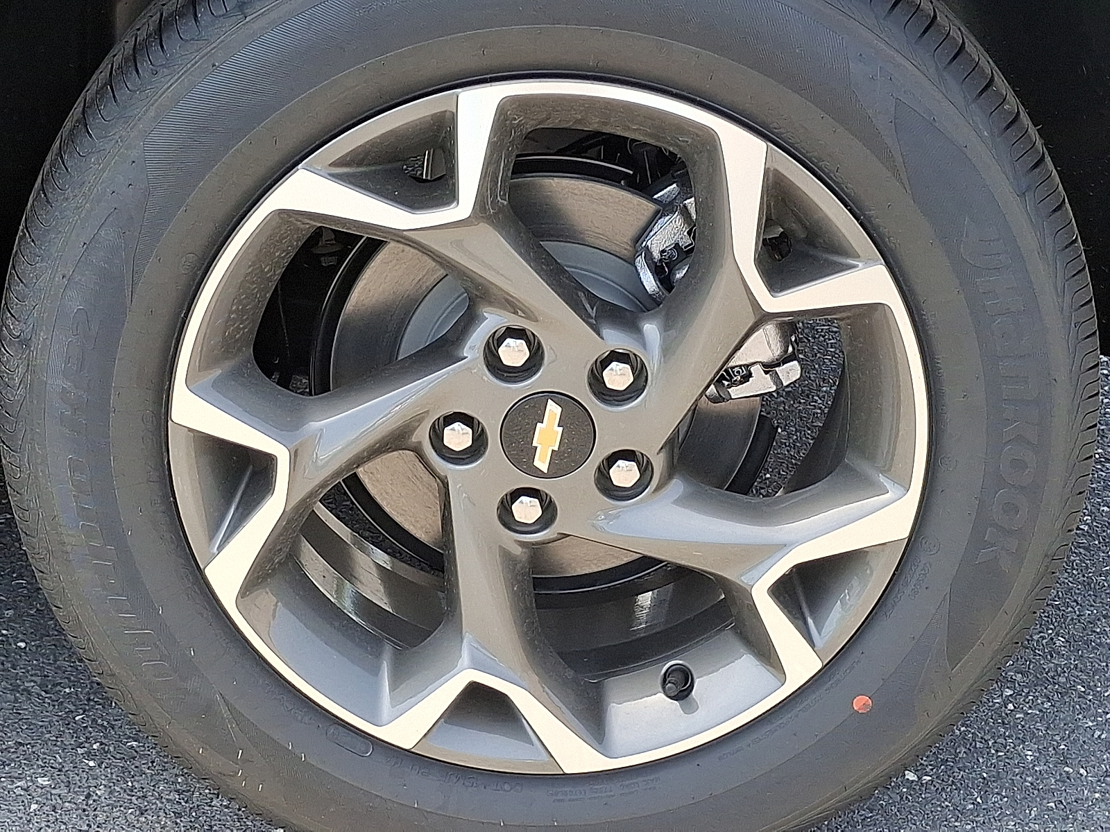 2026 Chevrolet Trax FWD LT - Cypress Gray - GBD exterior view 8