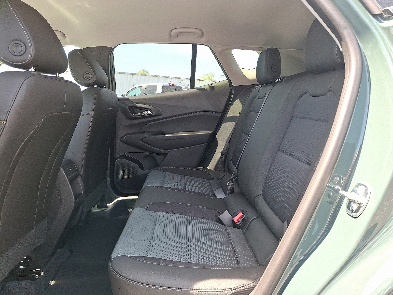 2026 Chevrolet Trax FWD LT - Cypress Gray - GBD exterior view 9