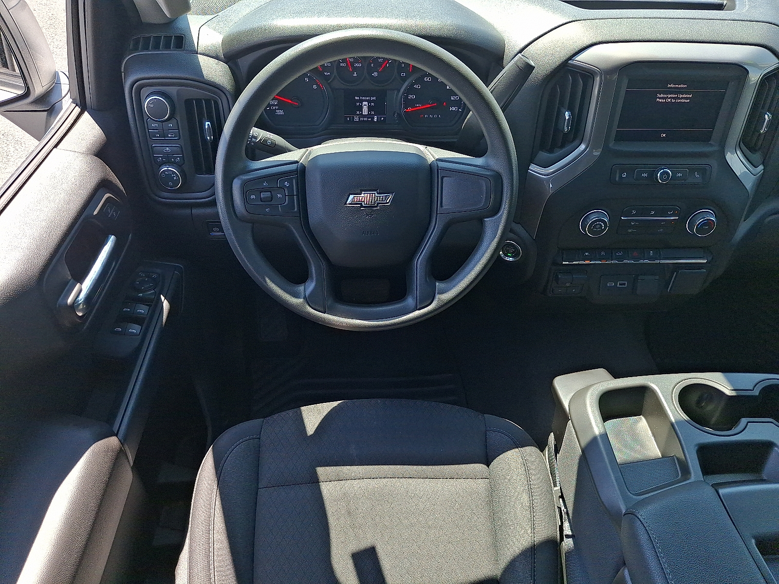 2023 Chevrolet Silverado 1500 4WD Crew Cab Short Bed Custom - Summit White - GAZ exterior view 11