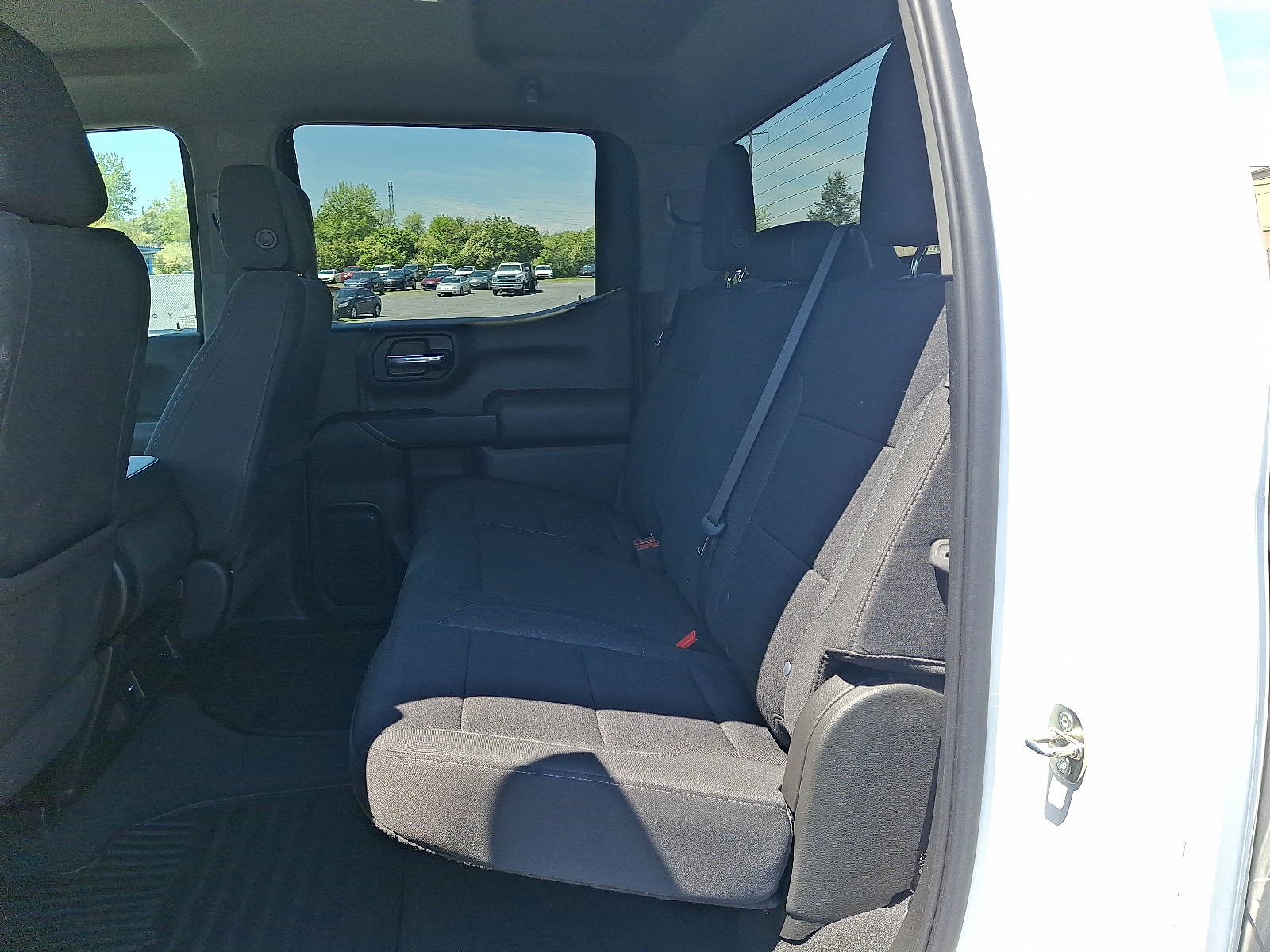 2023 Chevrolet Silverado 1500 4WD Crew Cab Short Bed Custom - Summit White - GAZ exterior view 10