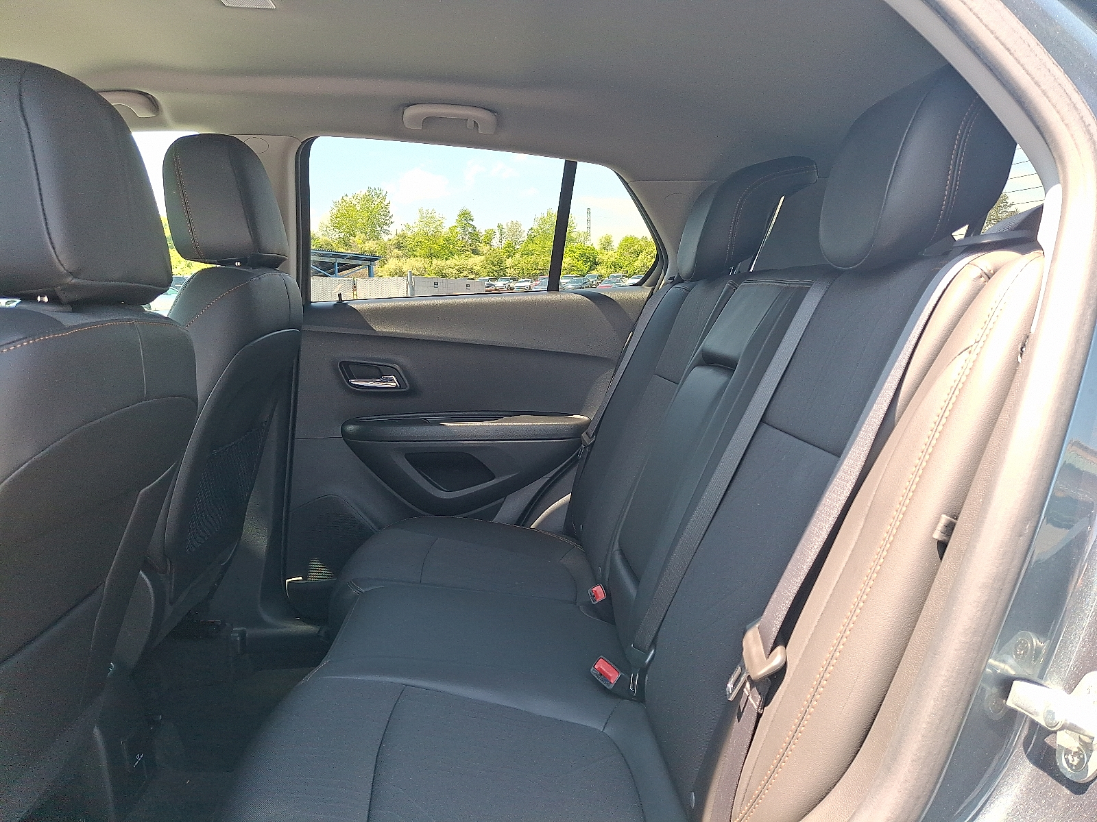 2021 Chevrolet Trax AWD LT - Shadow Gray Metallic - GUN exterior view 10