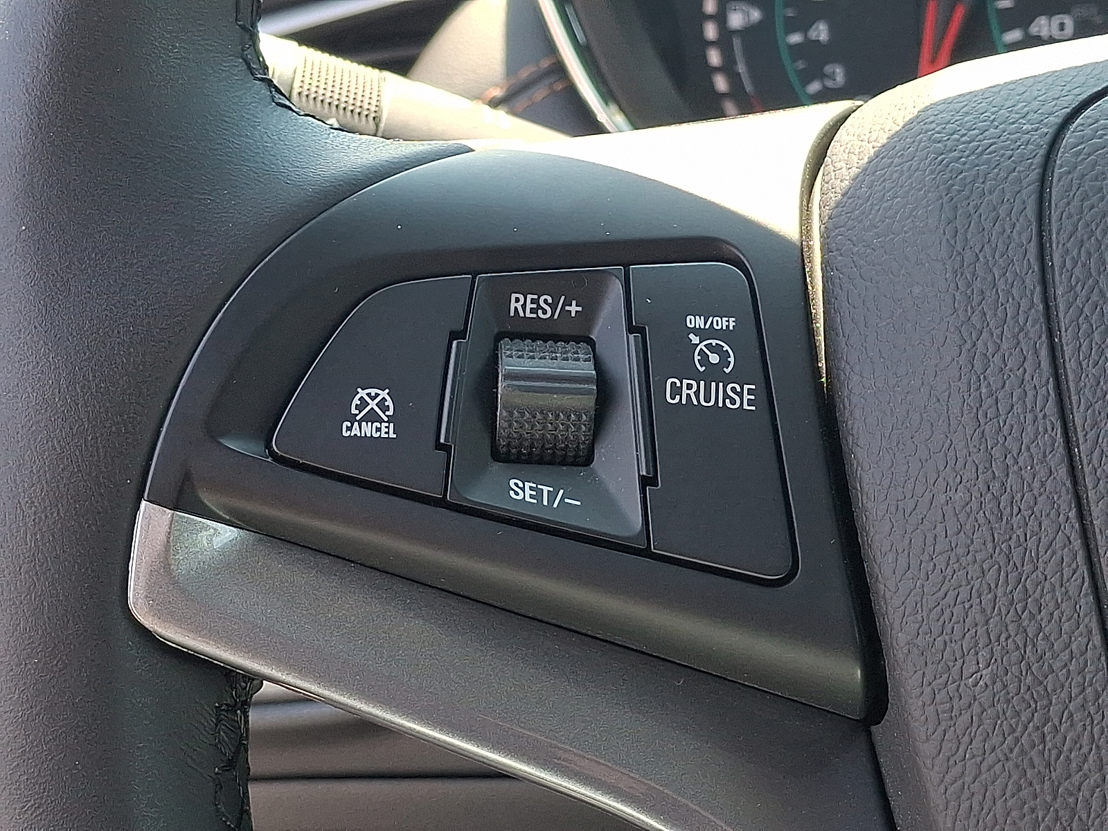 2021 Chevrolet Trax AWD LT - Shadow Gray Metallic - GUN exterior view 15
