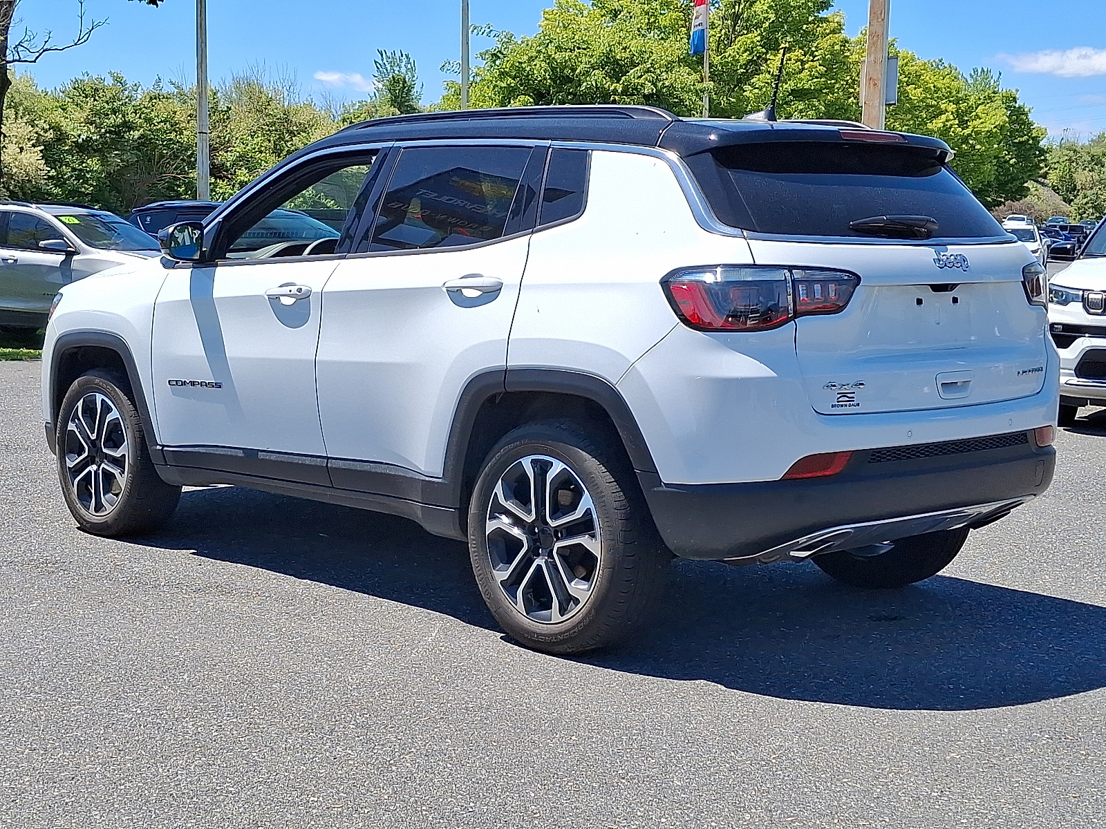 2023 Jeep Compass Limited 4x4 - Bright White Clearcoat - PW7 exterior view 4