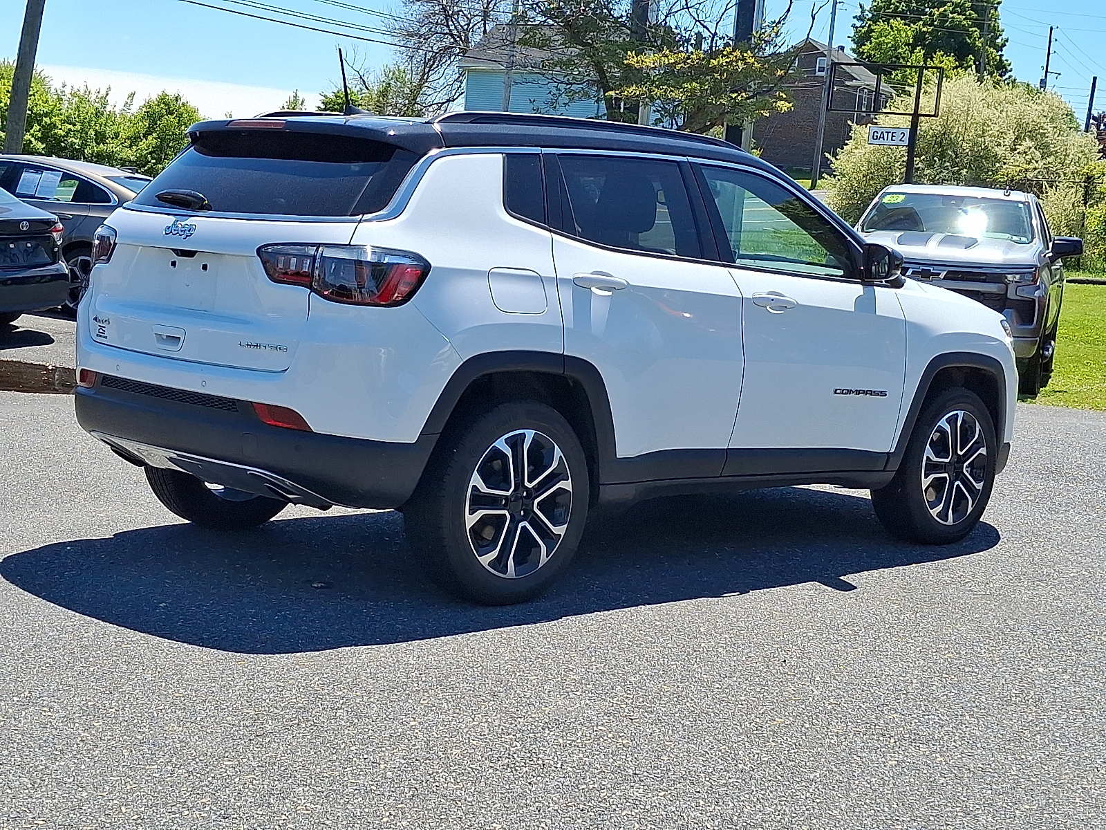 2023 Jeep Compass Limited 4x4 - Bright White Clearcoat - PW7 exterior view 6