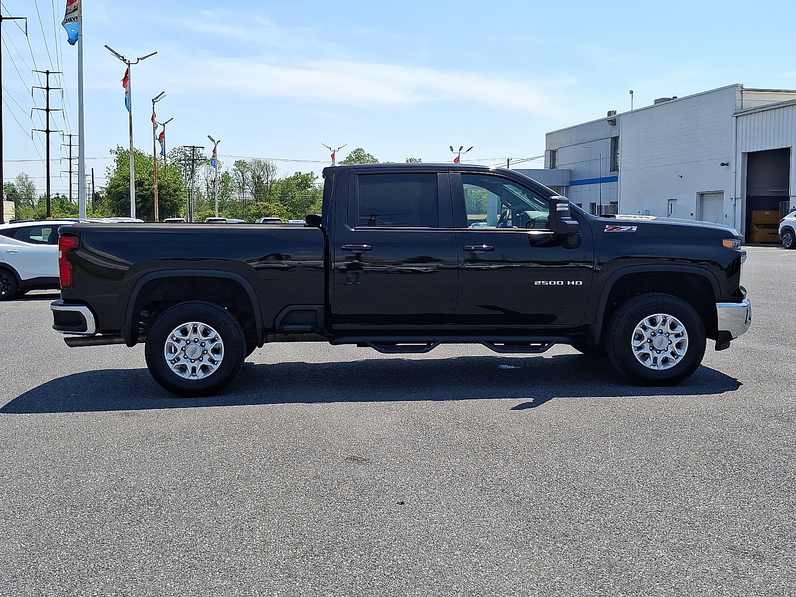 2024 Chevrolet Silverado 2500HD 4WD Crew Cab Standard Bed LT - Black - GBA exterior view 10