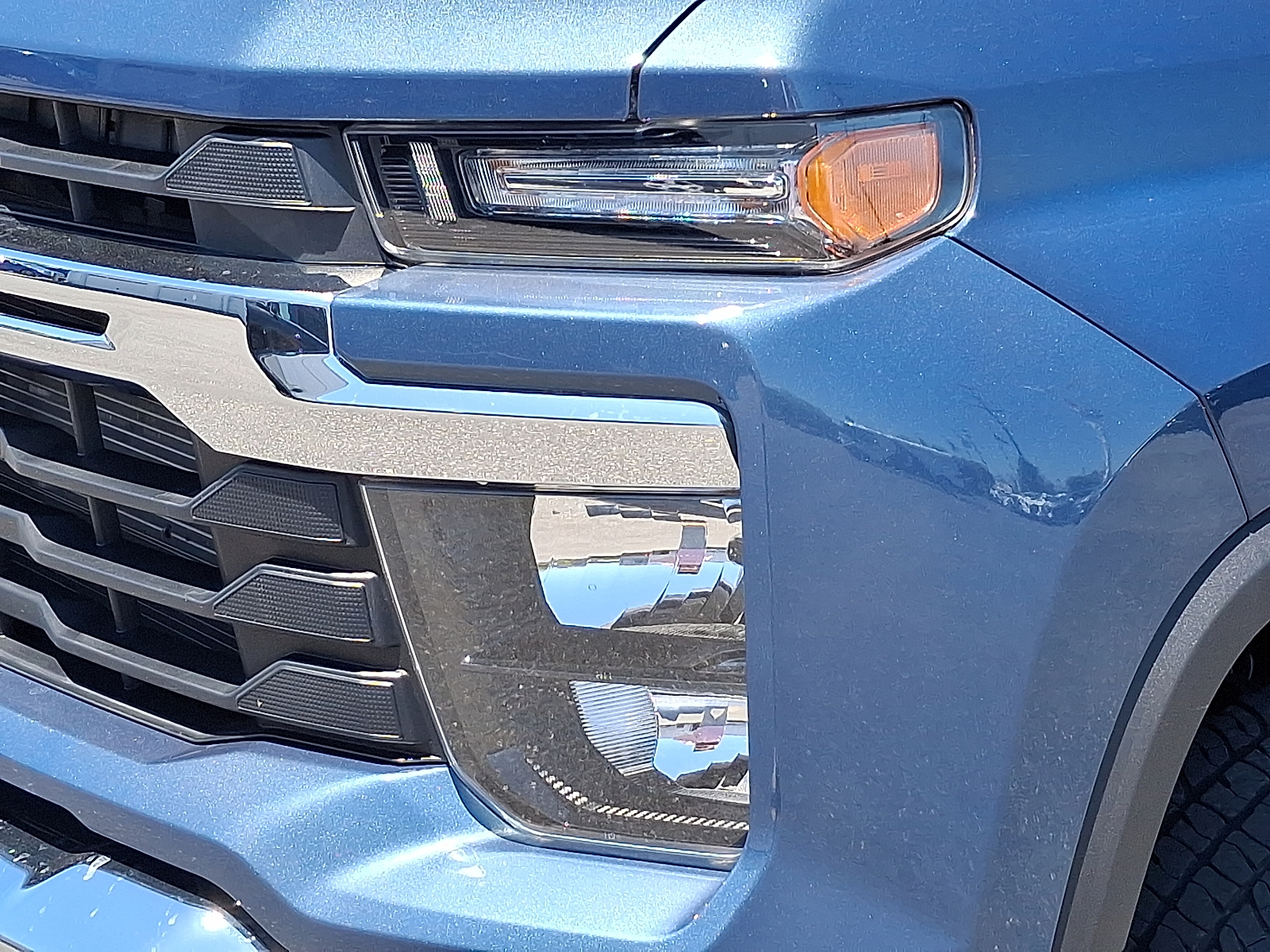 2024 Chevrolet Silverado 3500HD 4WD Crew Cab Standard Bed LT - Lakeshore Blue Metallic - GXP exterior view 12