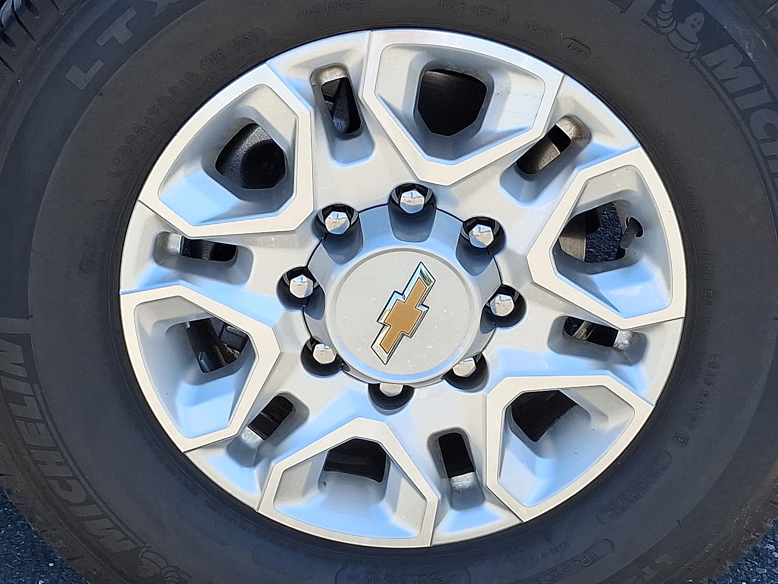 2024 Chevrolet Silverado 3500HD 4WD Crew Cab Standard Bed LT - Lakeshore Blue Metallic - GXP exterior view 11
